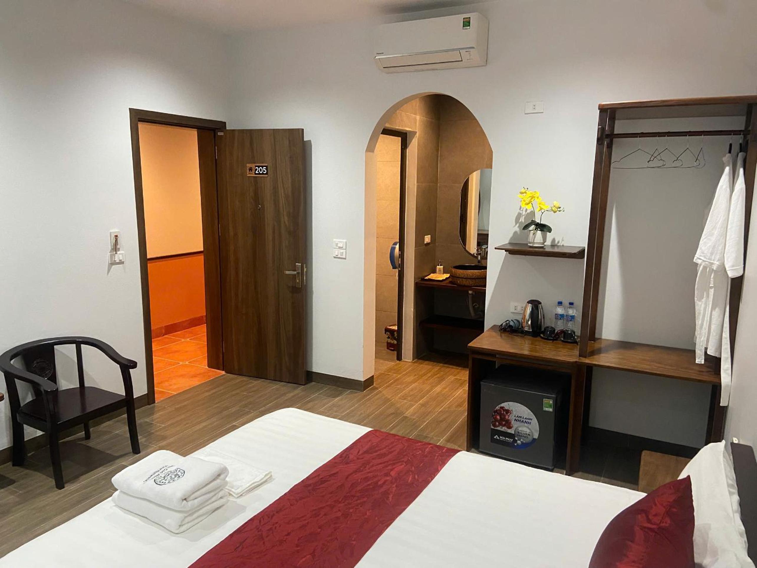 Tam Coc Mountain View Homestay