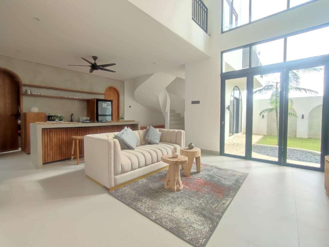 Mandapa Villa Kedungu by ABM