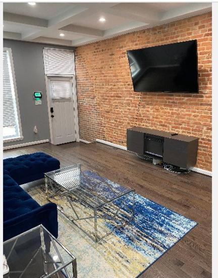 Downtown upper canton home with rooftop and parking pad - Property Image 40
