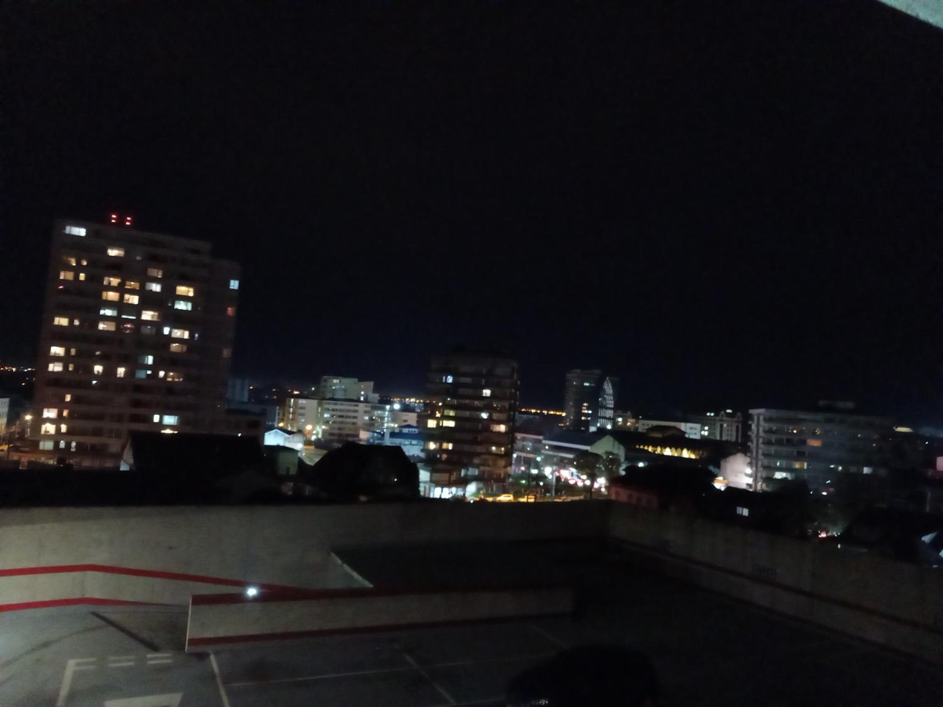 Arriendo 1 Departamento Diario Amoblado en Edificio Pleno Centro de Osorno Full Eléctrico y Estacionamiento Techado, Comodidad, Moderno y Seguridad