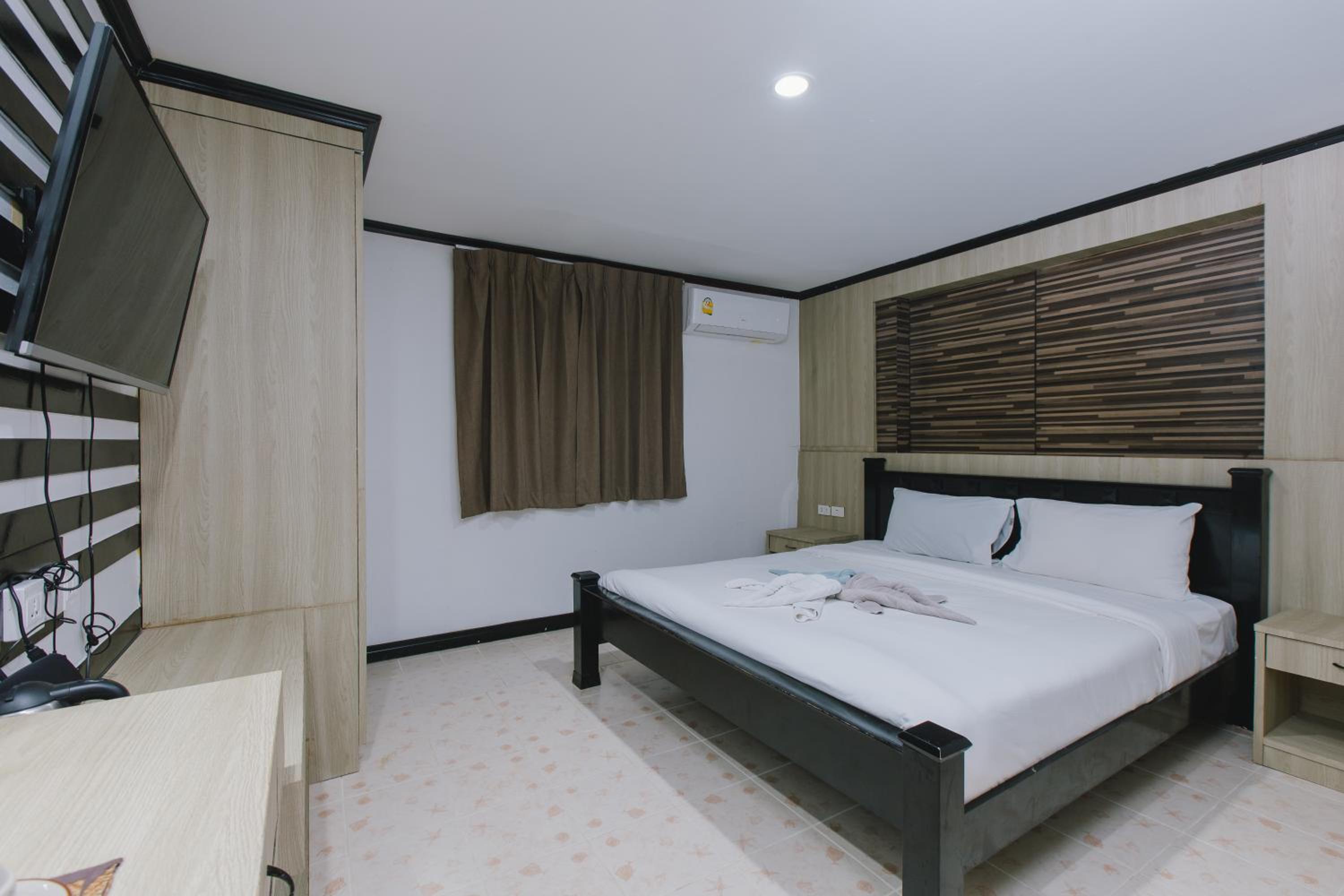 Royal Beach Residence, Patong Beach