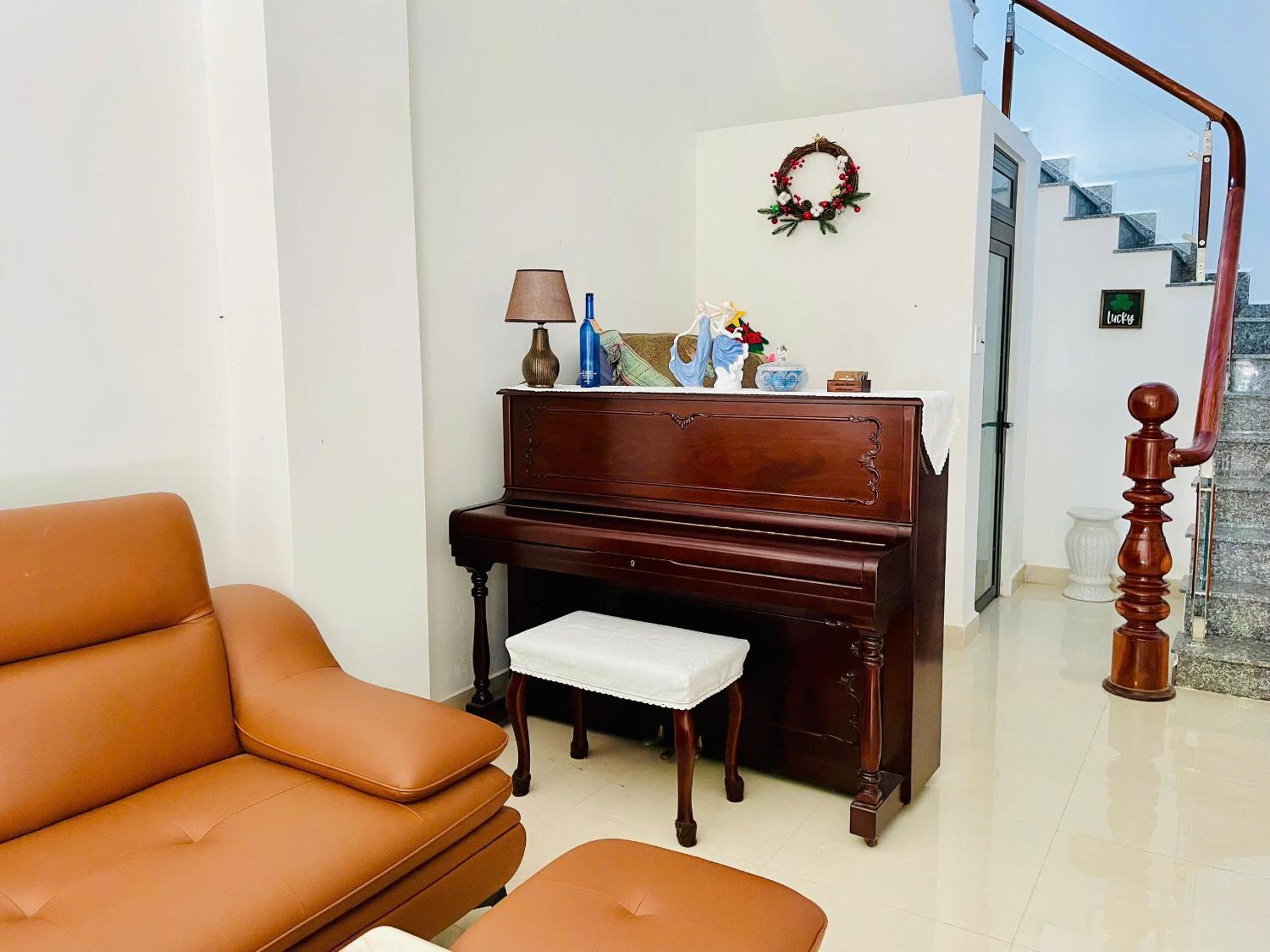 Piano Home