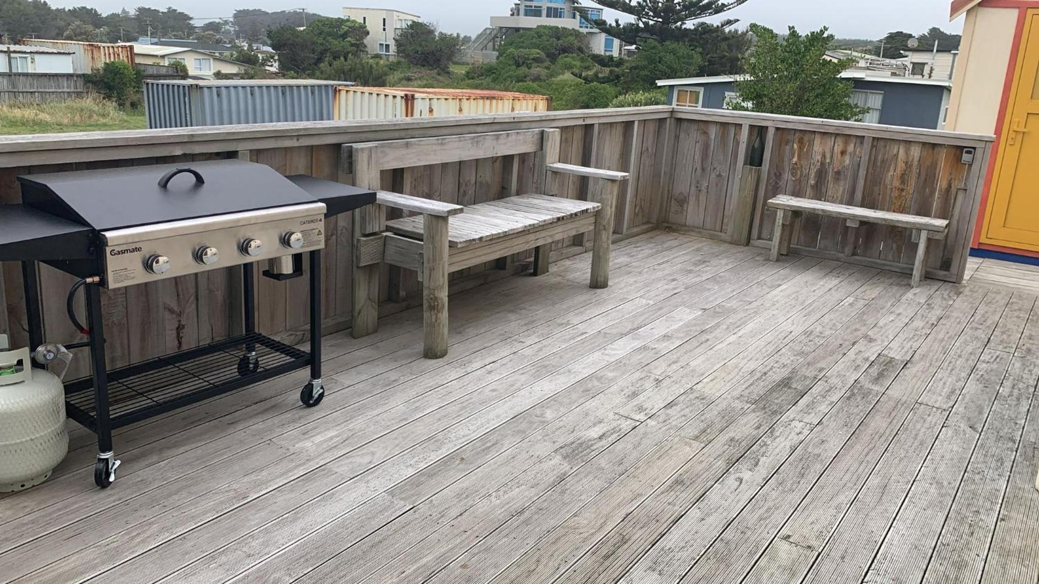 Foxton Beach Bach 5 Star Location 2 Min Walk To Beach New Furnishings BBQ view 3