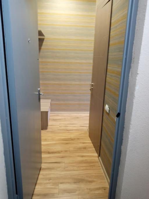 Marine's flat