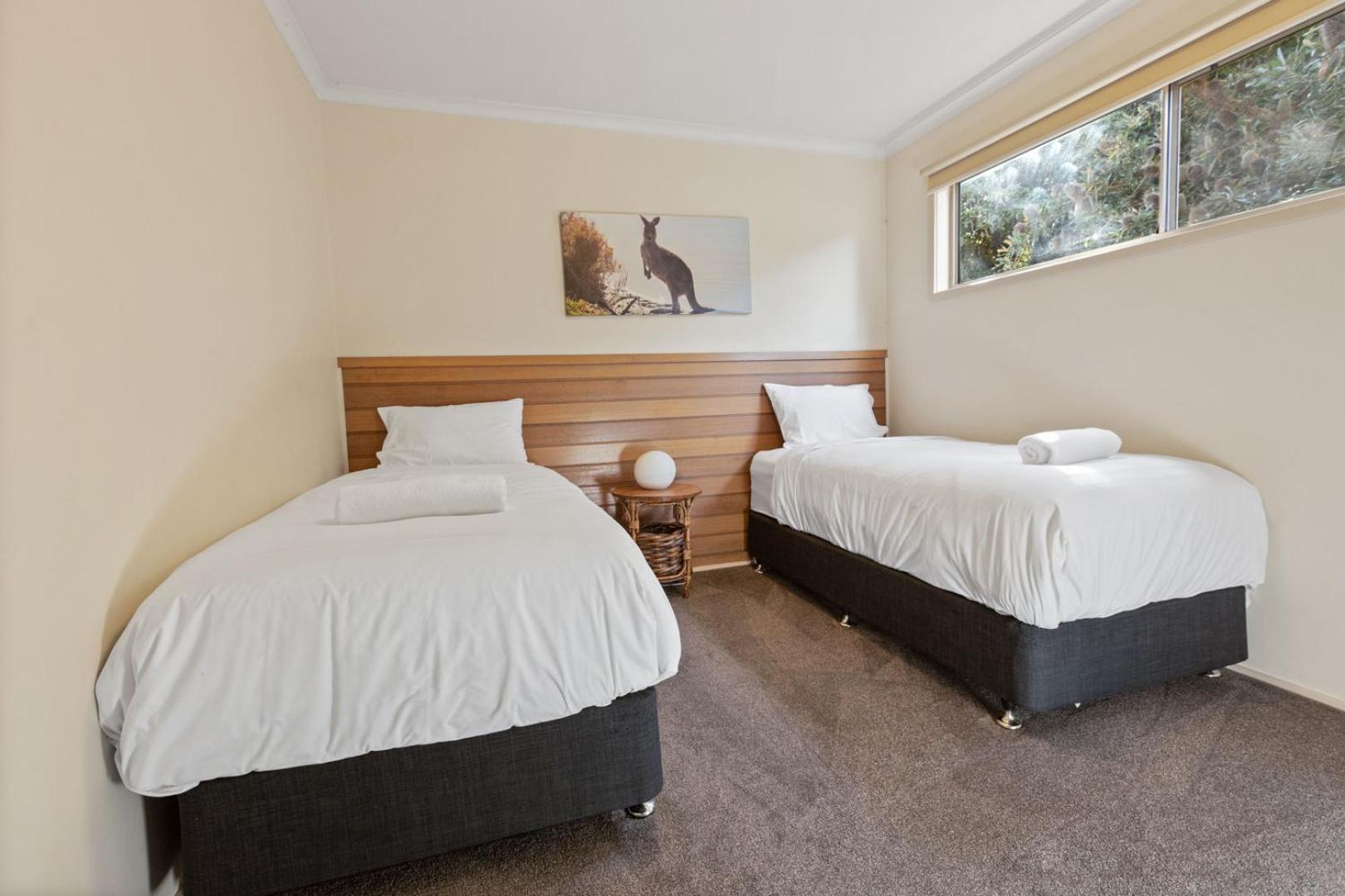 Omeo - Waterfront Retreat