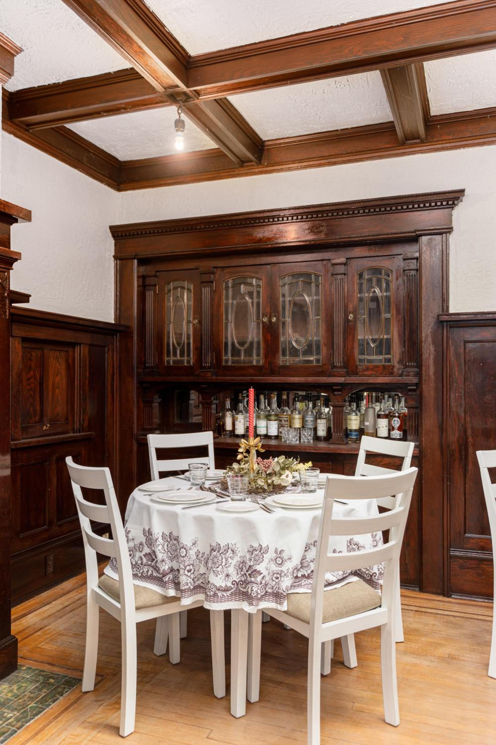 The Hunter House Bed and Breakfast