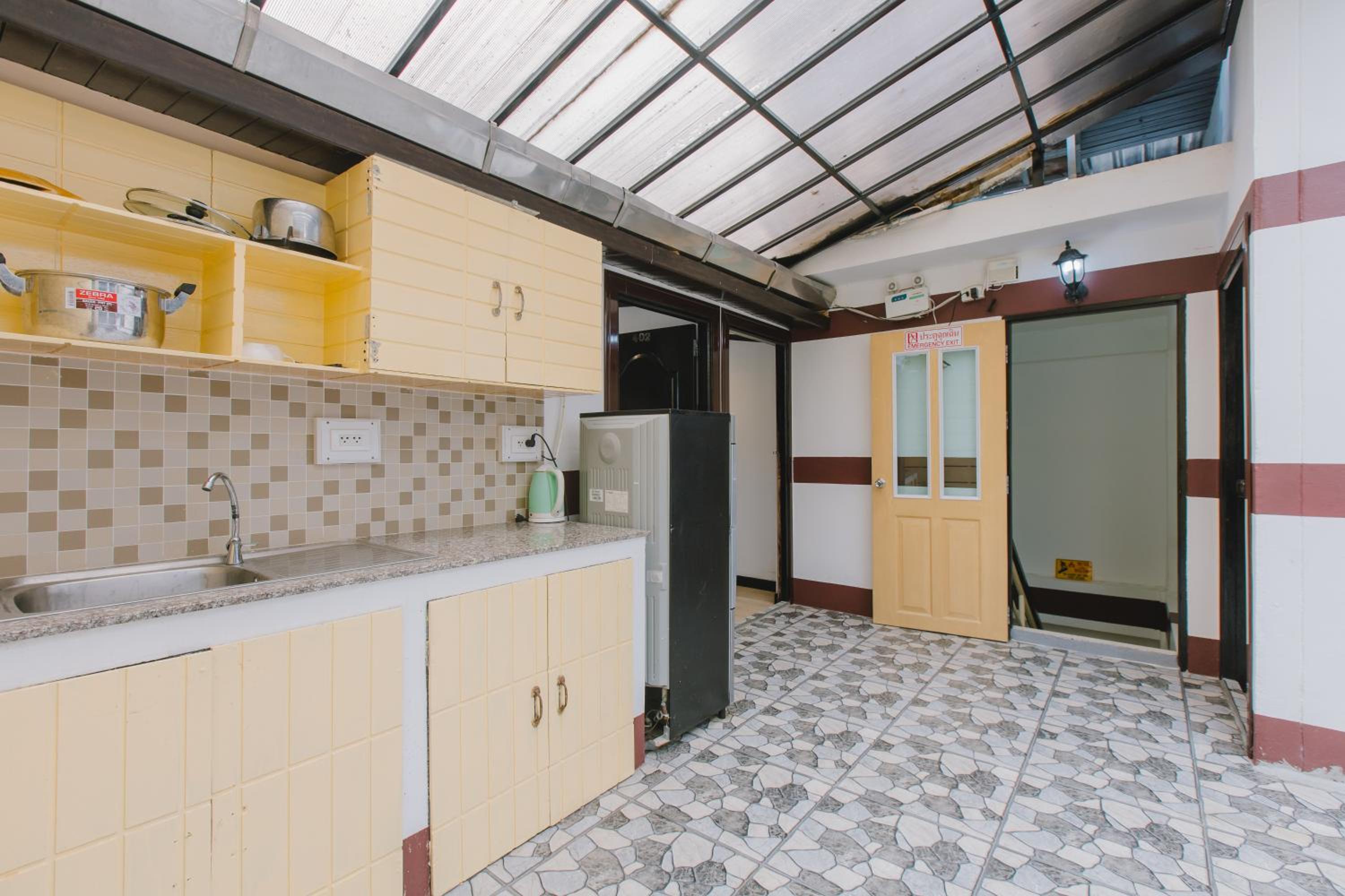 Royal Beach Residence, Patong Beach