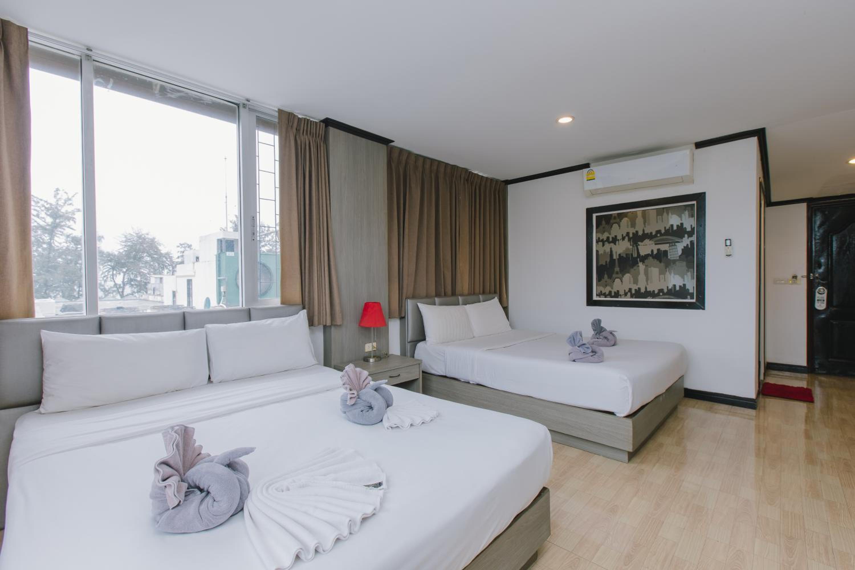 Royal Beach Residence, Patong Beach