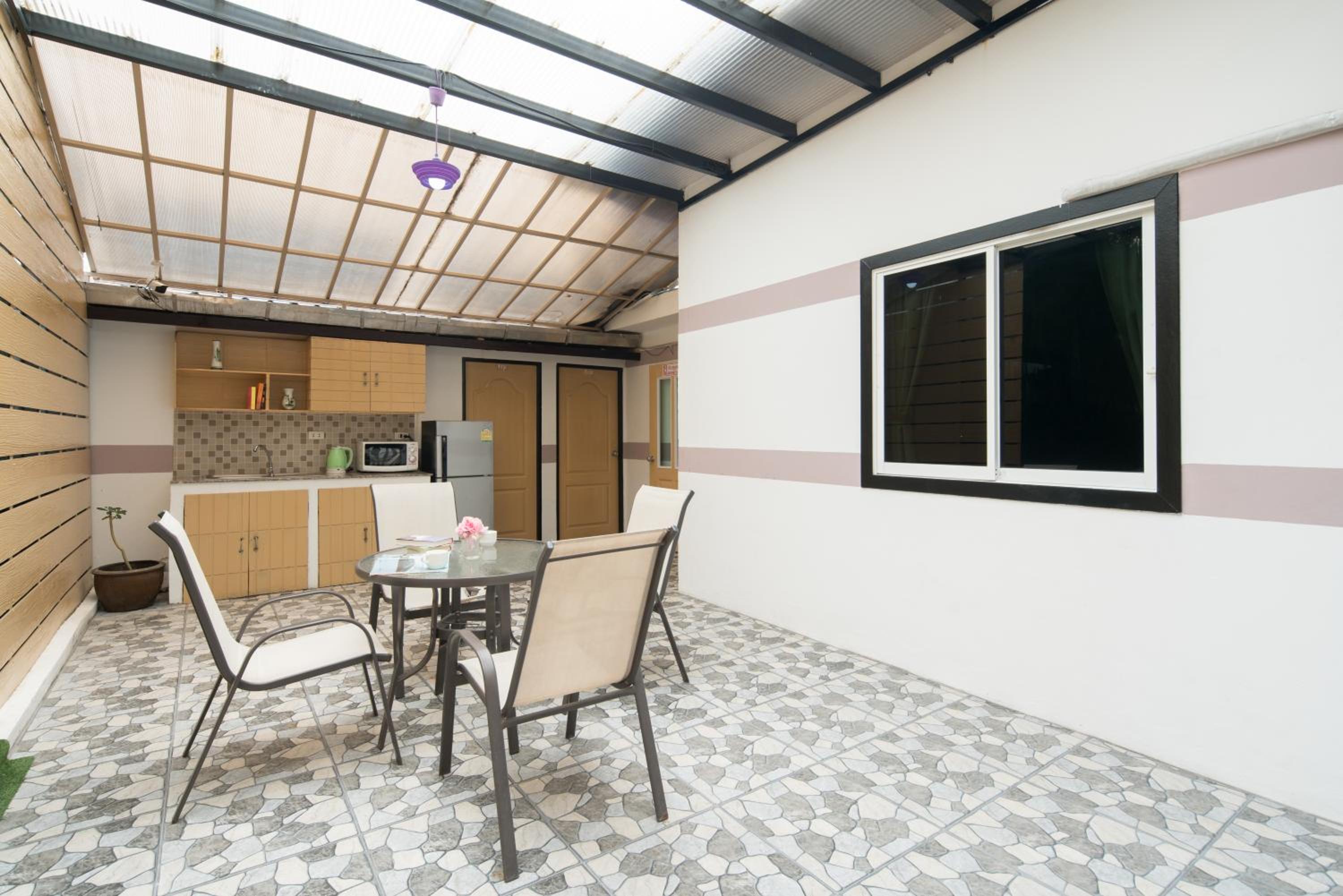 Royal Beach Residence, Patong Beach