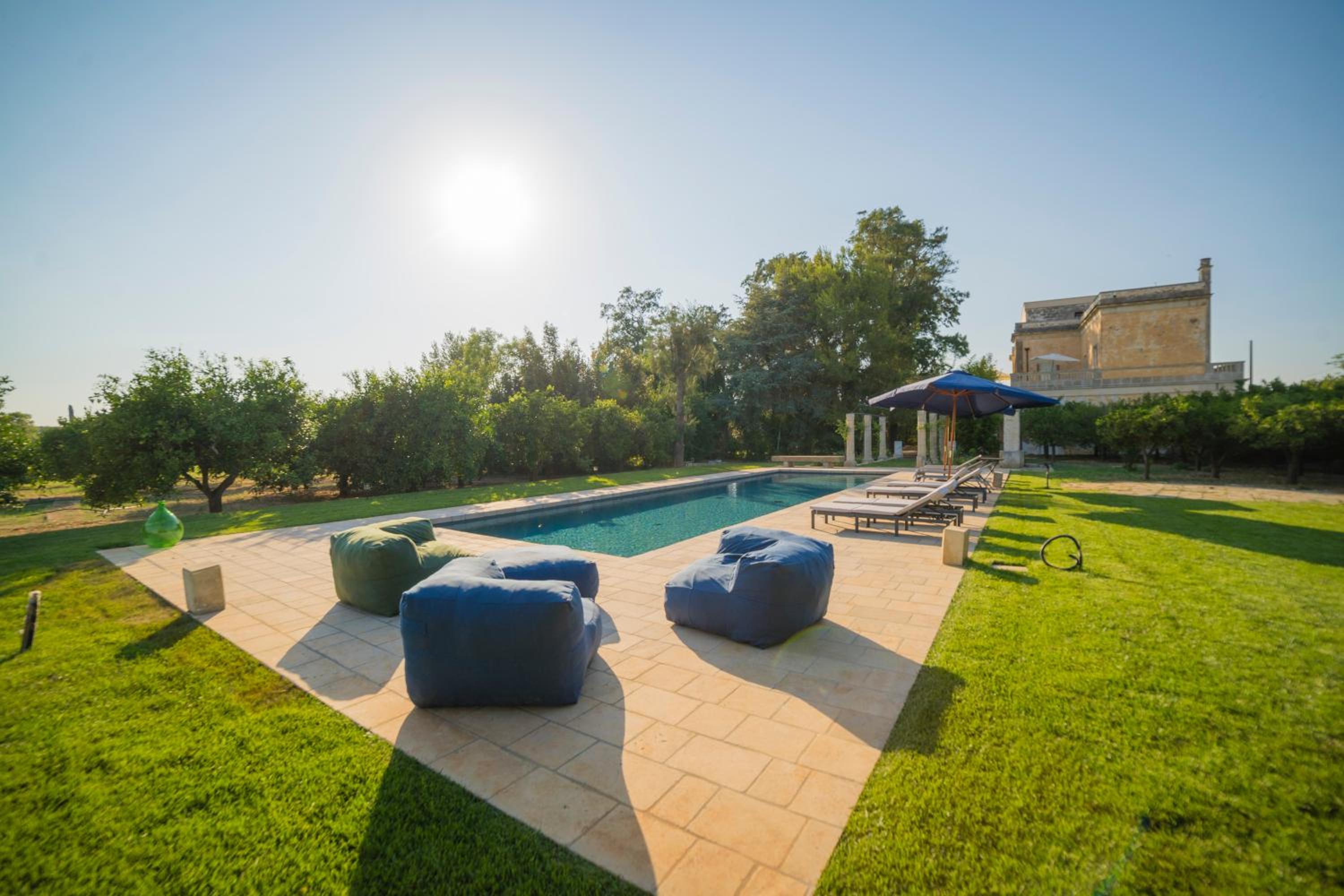 Villa Vallone Luxury With Pool - Happy Rentals