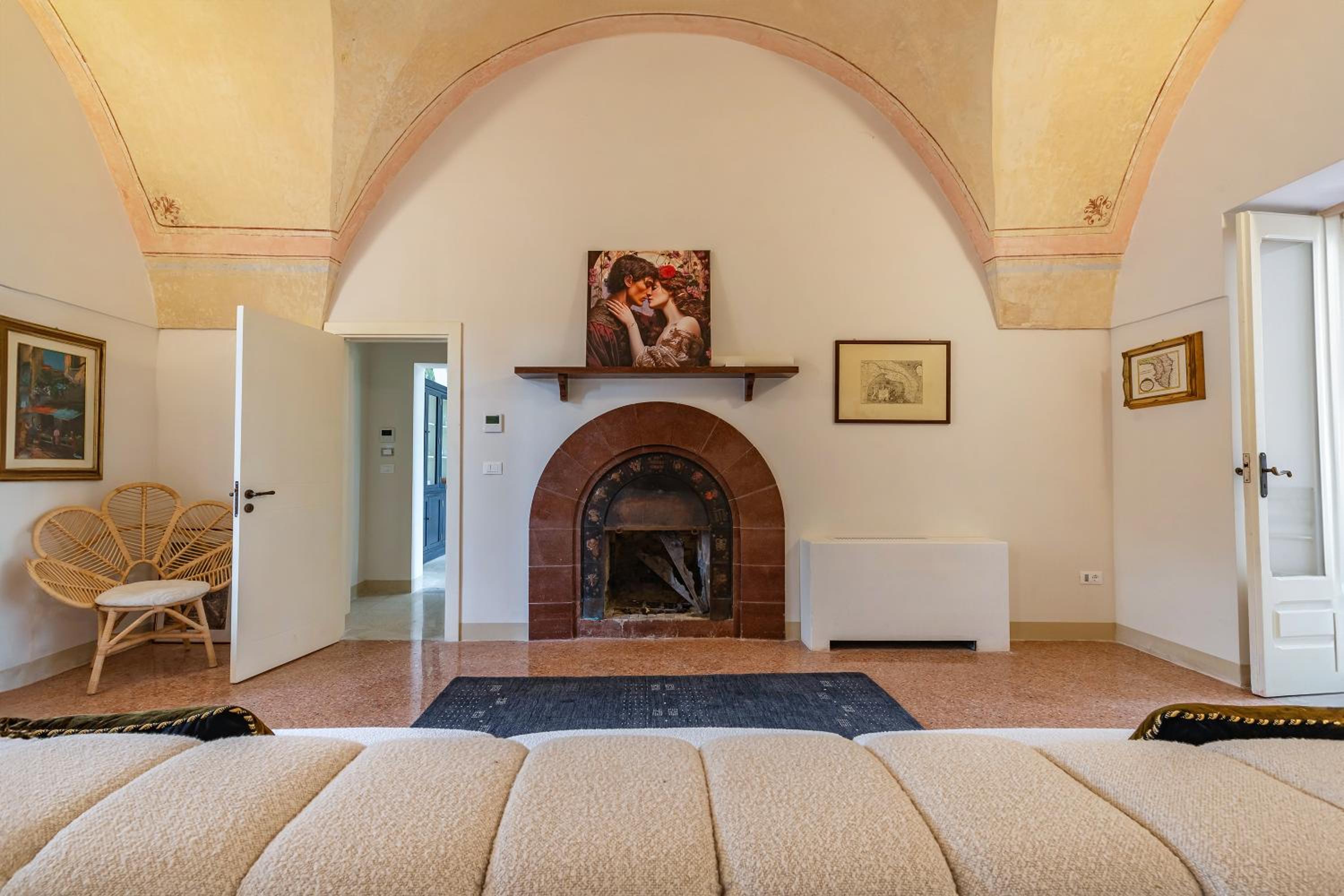 Villa Vallone Luxury With Pool - Happy Rentals