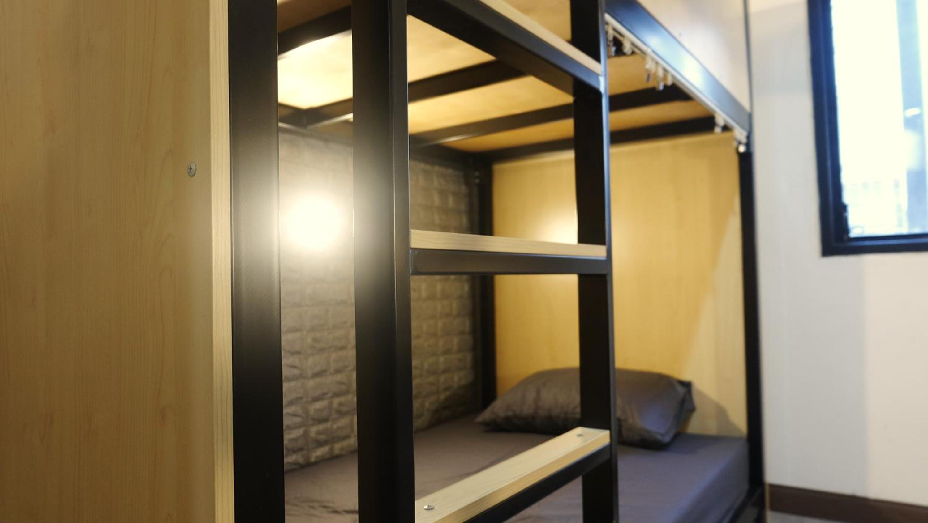 89 Bed & Studio Hostel