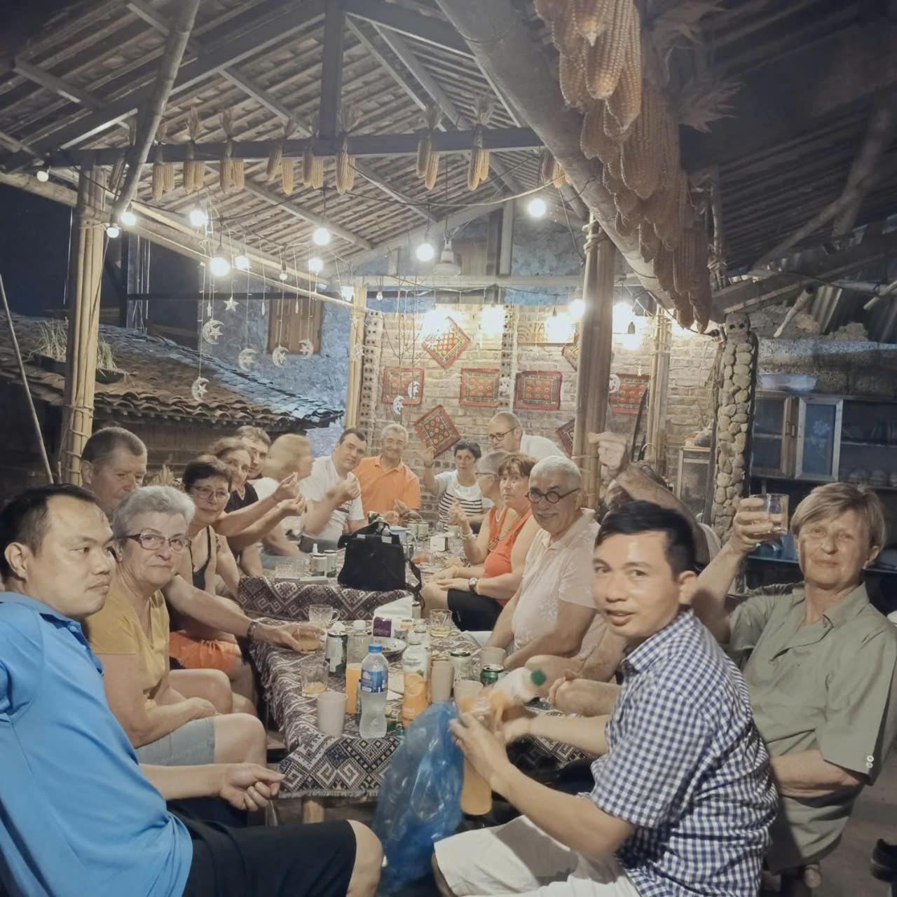 Quang Thuận Bản Giốc Homestay