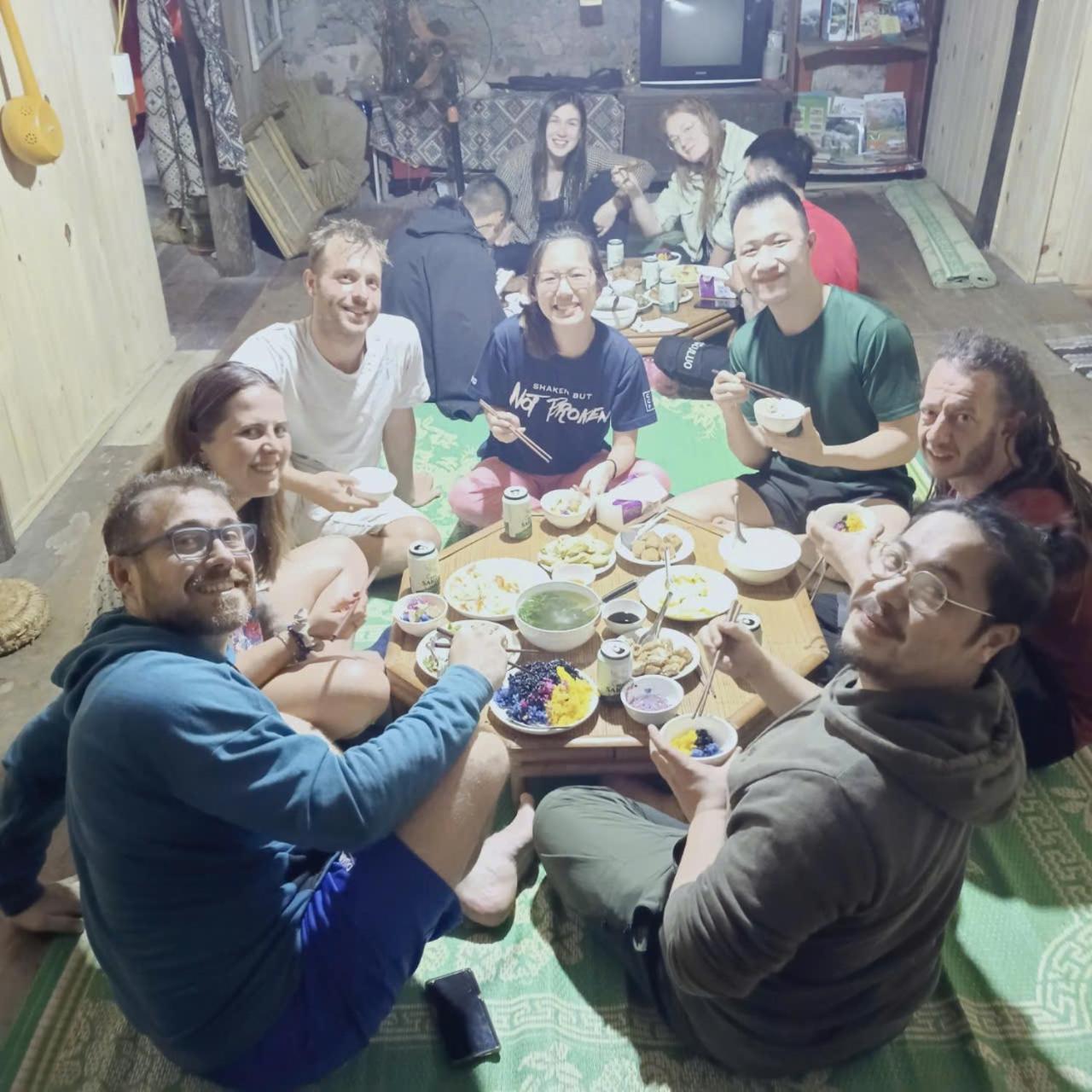 Quang Thuận Bản Giốc Homestay