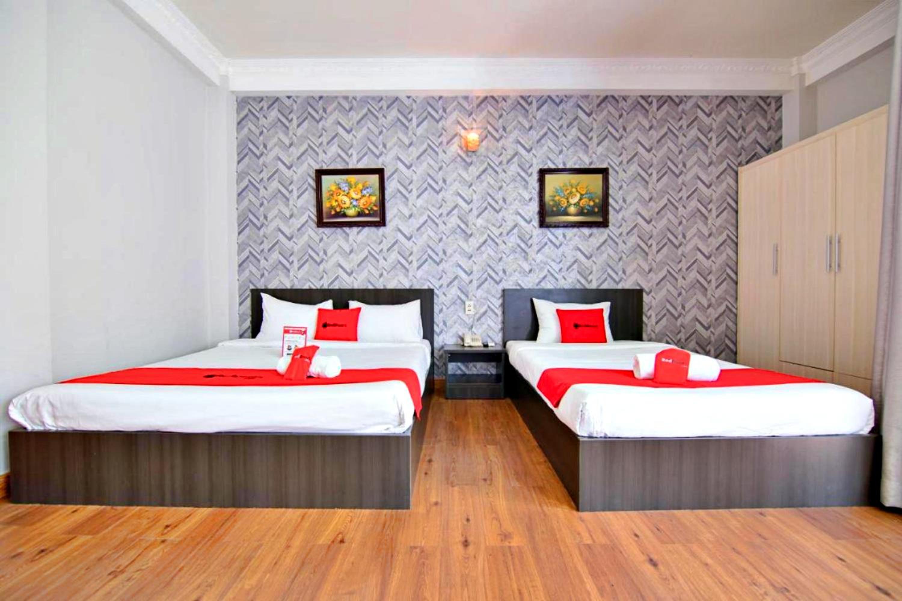 S79 Quynh Giang Airport Hotel