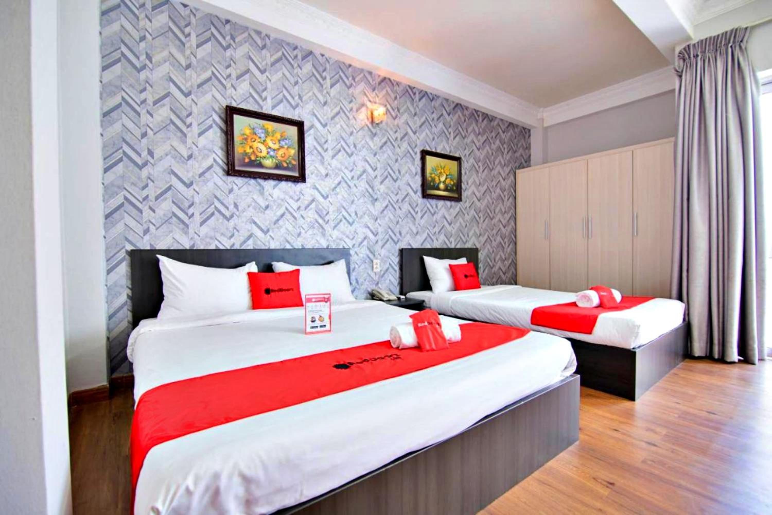 S79 Quynh Giang Airport Hotel