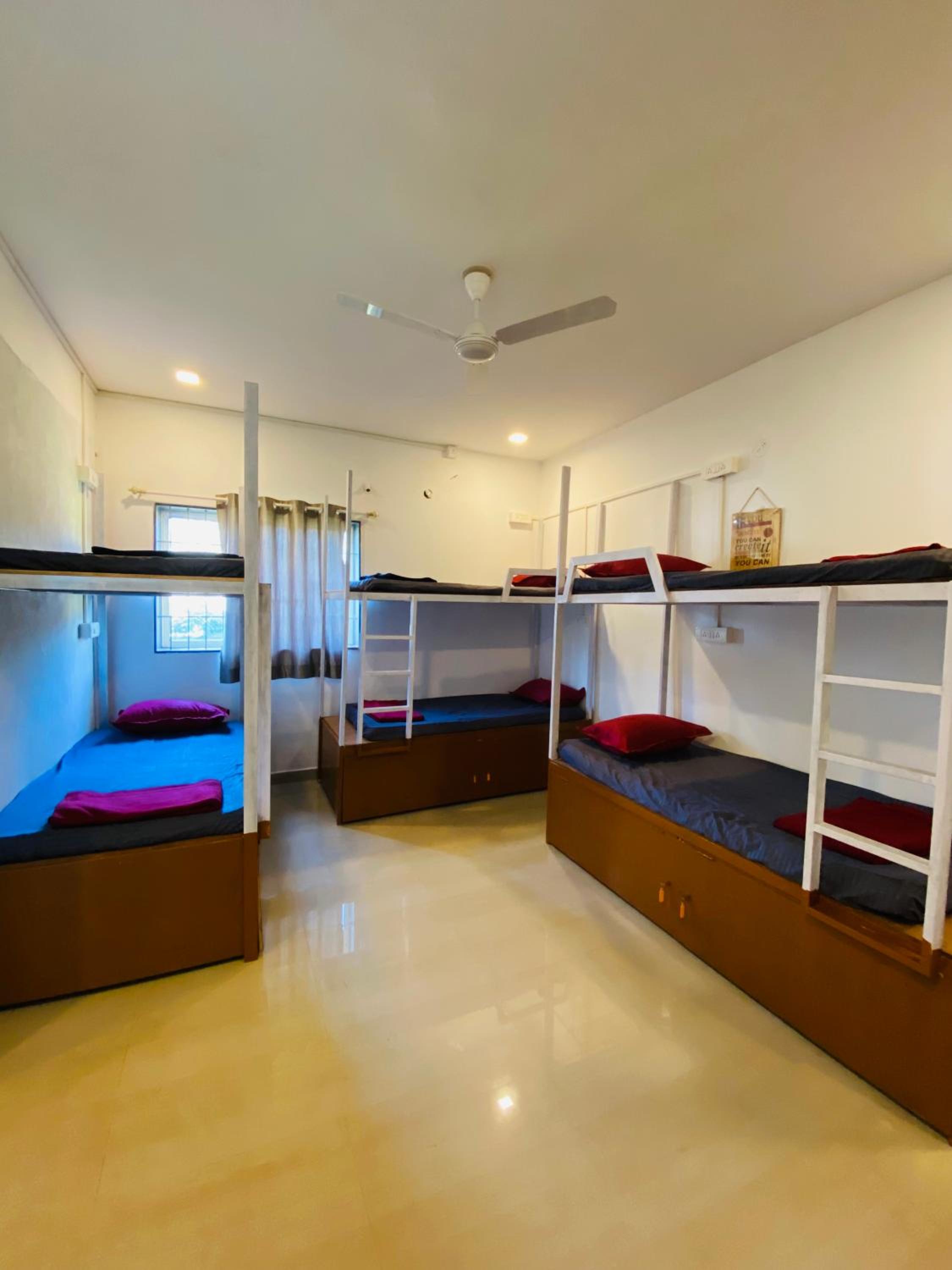 Yuvraj Classic Home Hostel & Cafe view 5