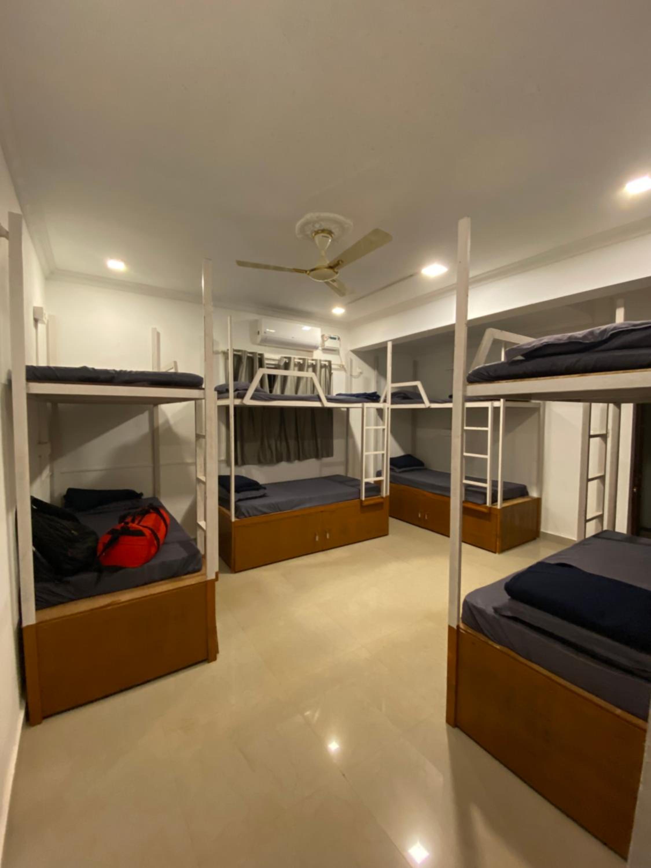Yuvraj Classic Home Hostel & Cafe view 4