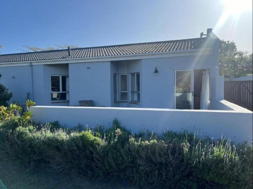 Leisure Escape Cottage - Knysna view 2