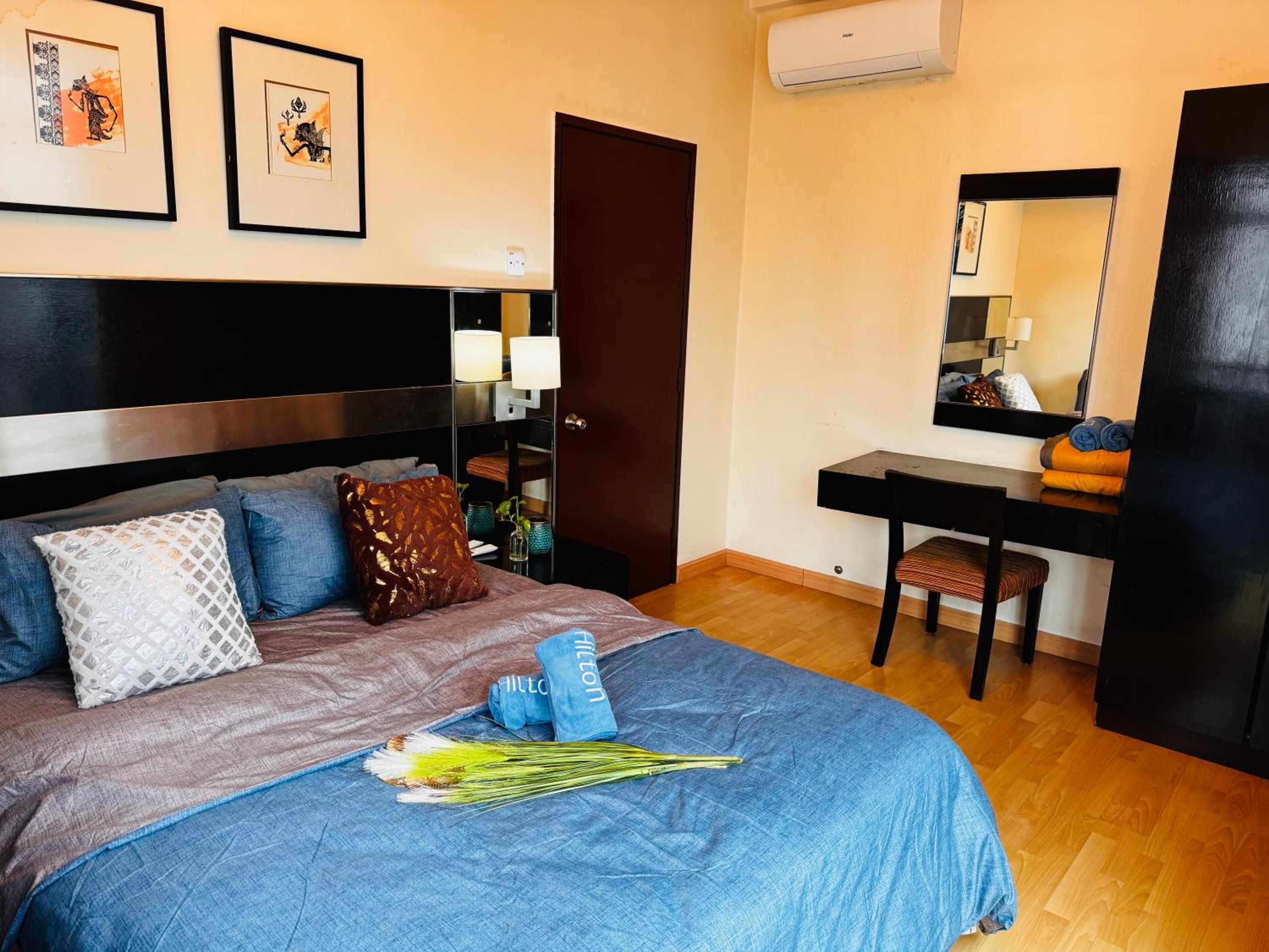 10 Seri Bukit Ceylon 5 minutes Alor Street Bukit Bintang KLCC Pavilion 2R2B 8 Pax