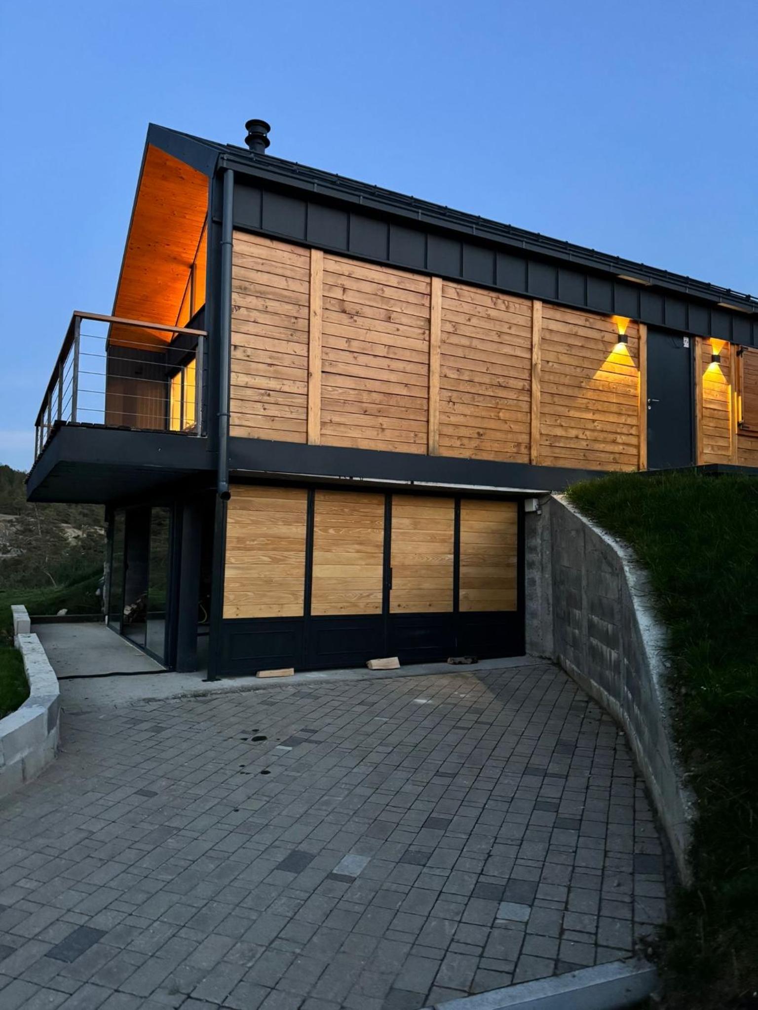 Vamas Villa view 4
