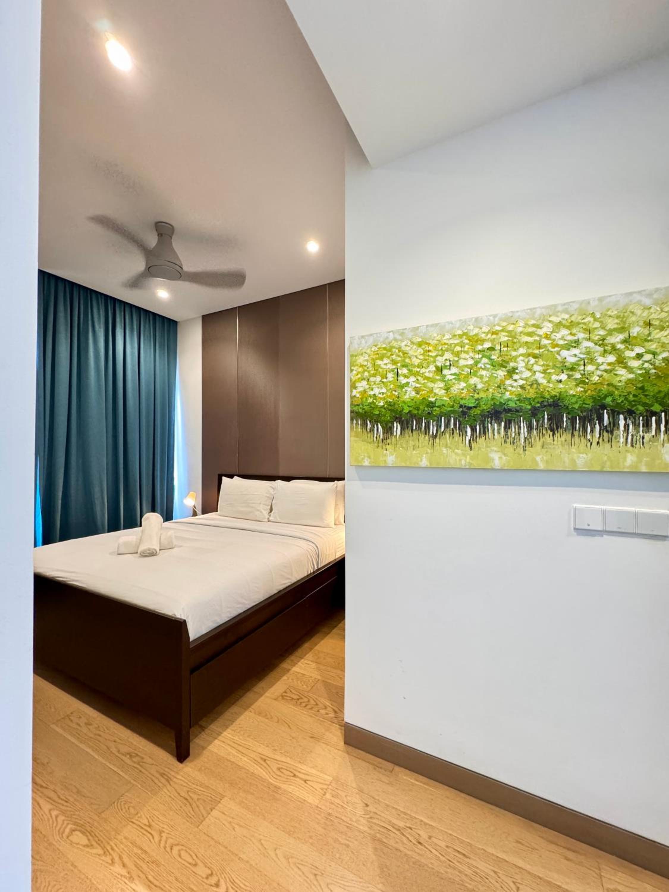 LUCENTIA RESIDENCE HOLYDAY IN Kl