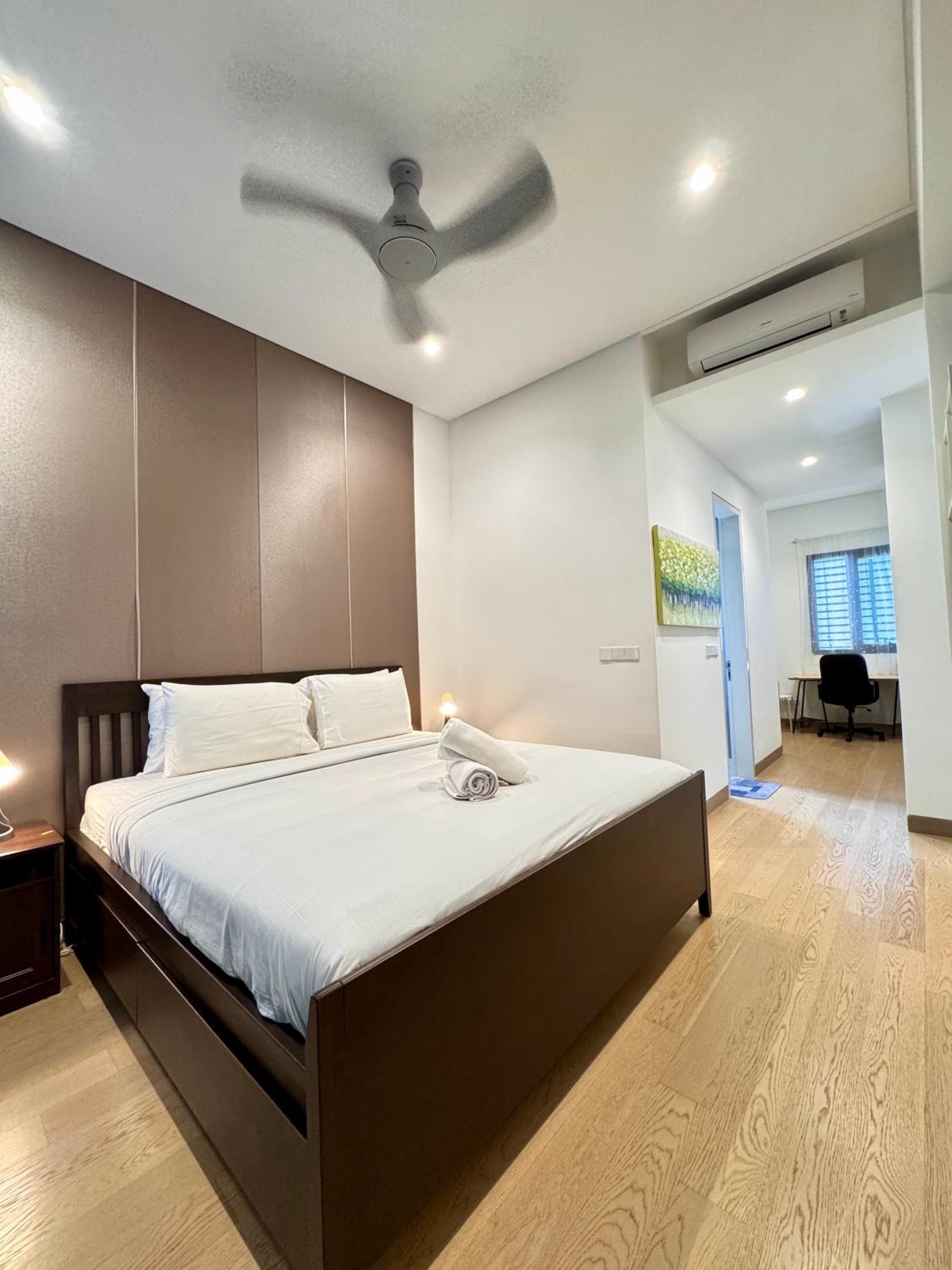 LUCENTIA RESIDENCE HOLYDAY IN Kl