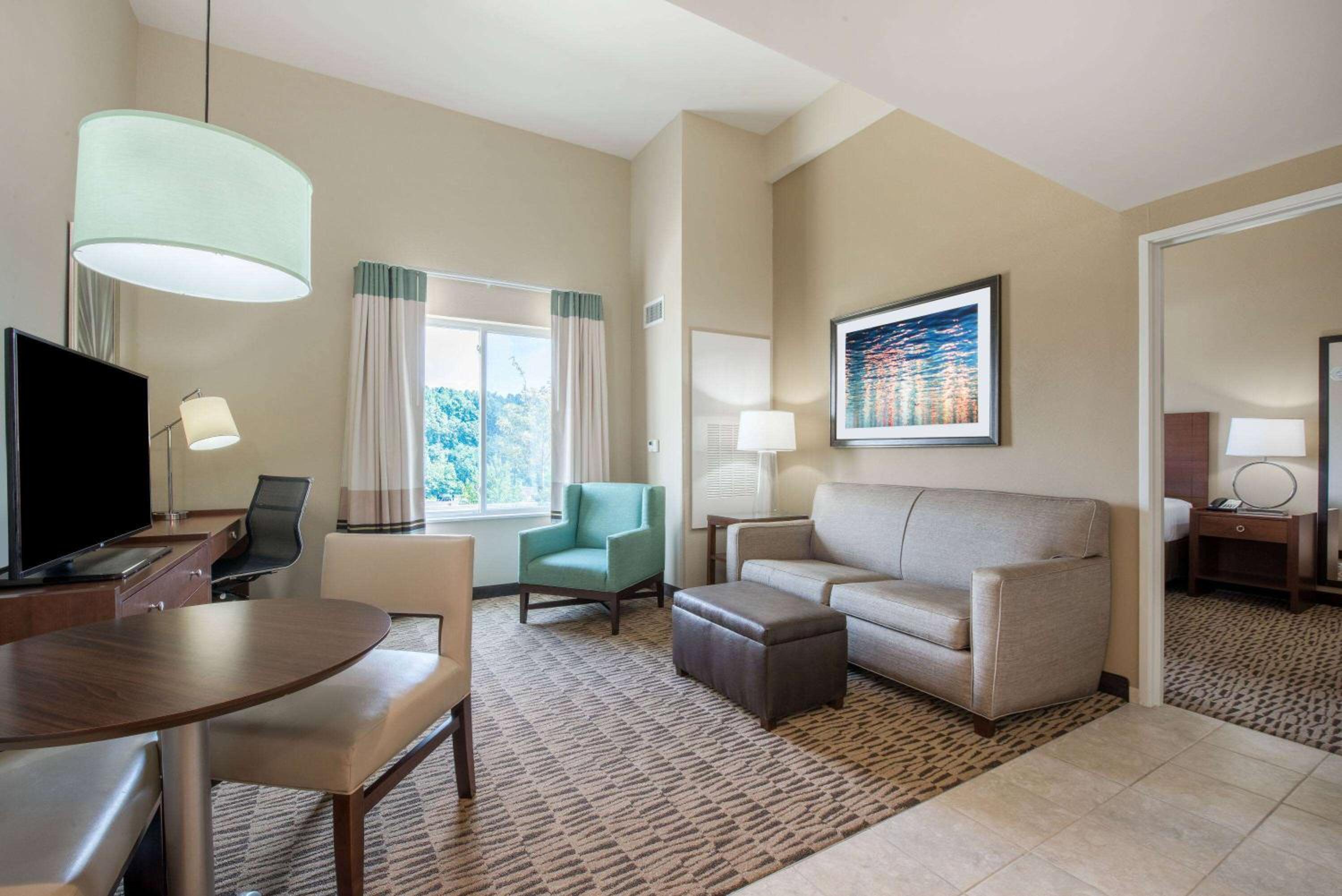 Hawthorn Suites by Wyndham Bridgeport