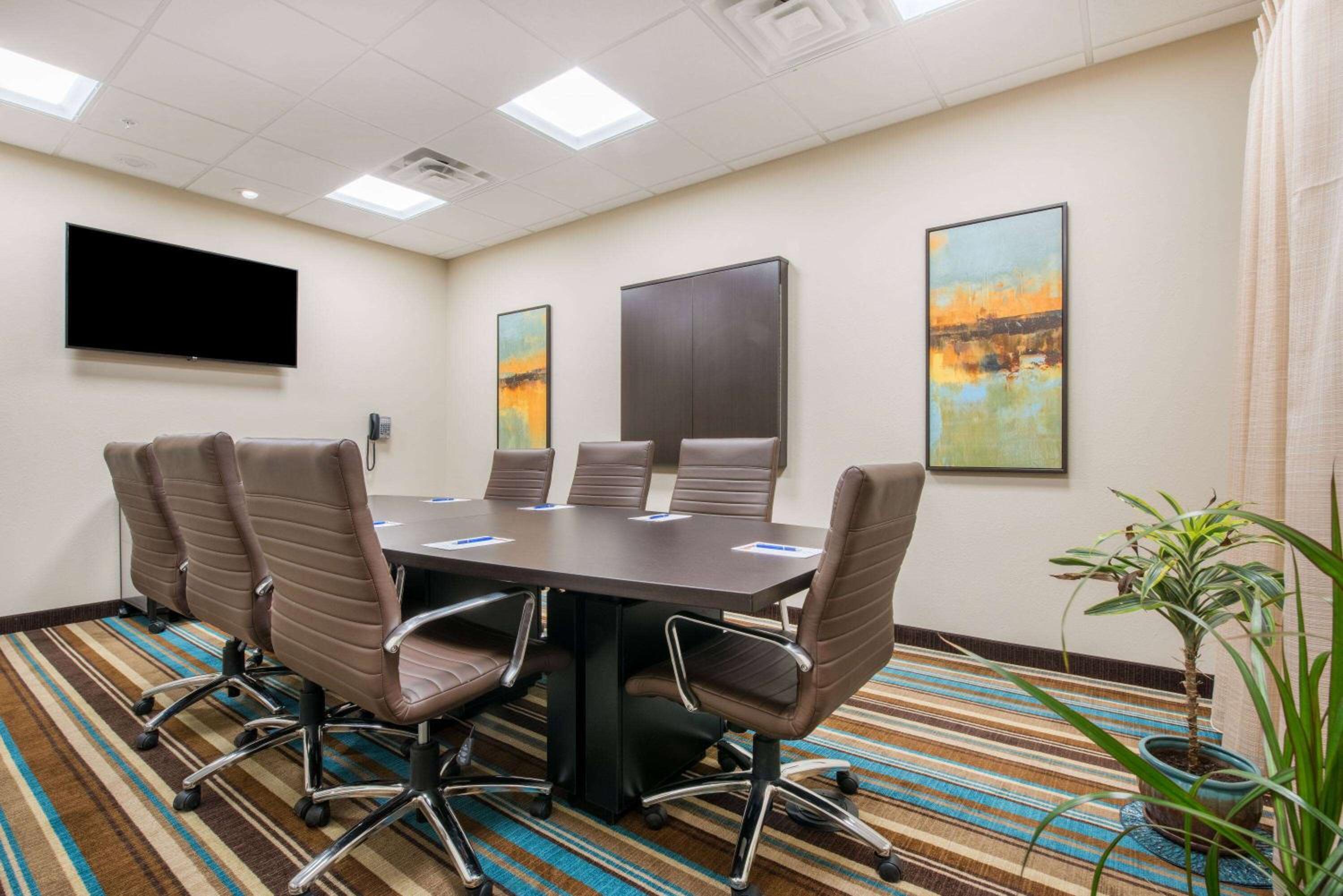Hawthorn Suites by Wyndham Bridgeport