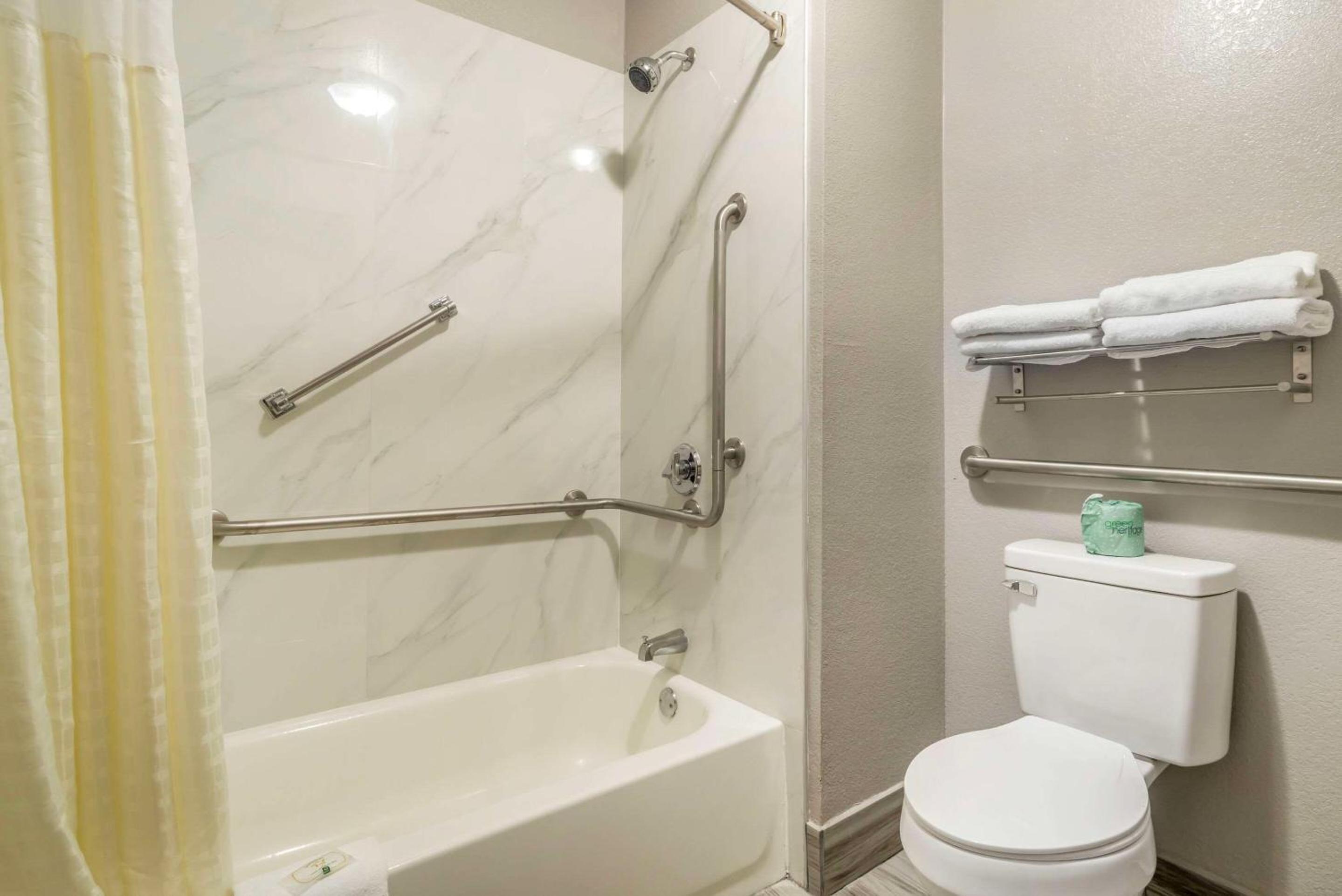Quality Inn Simpsonville-Greenville view 4