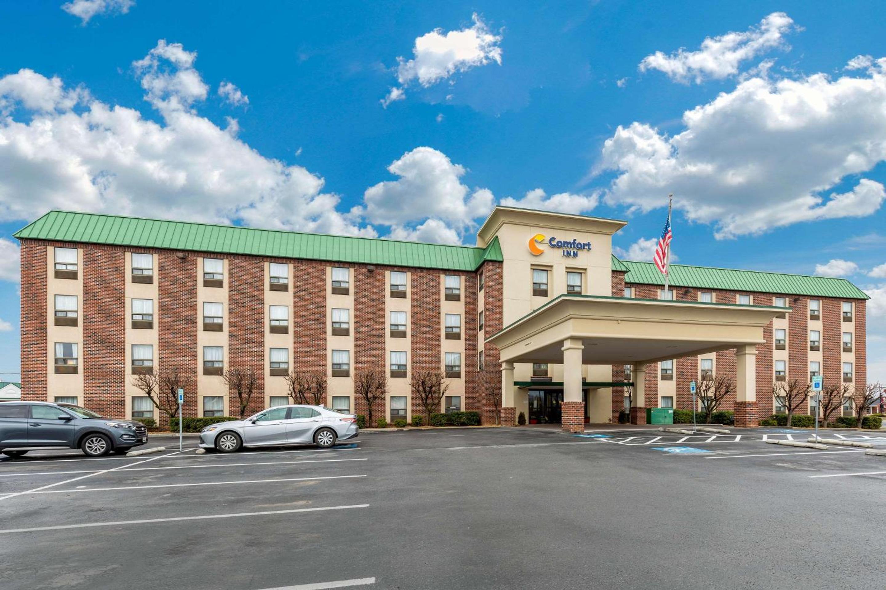 Comfort Inn Aikens Center view 2