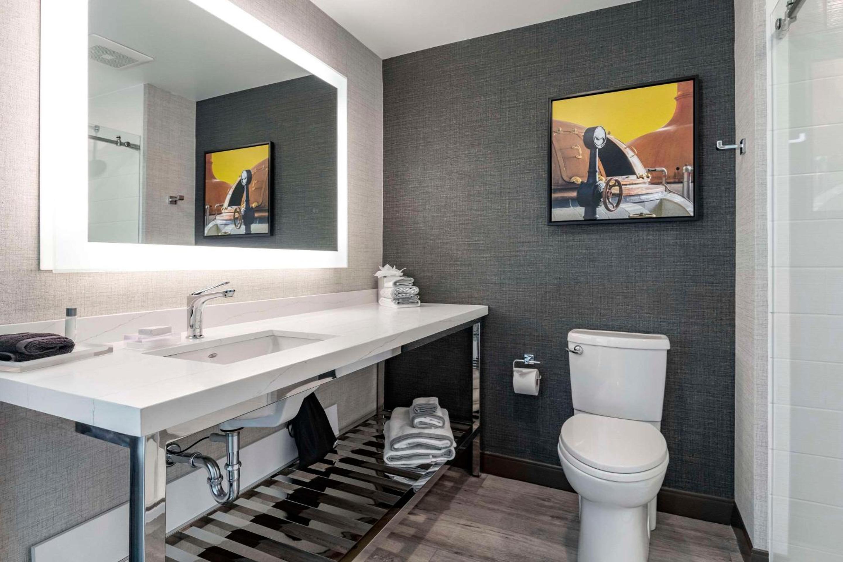 Portland Vacations - Cambria Hotel Portland Downtown Old Port - Property Image 74