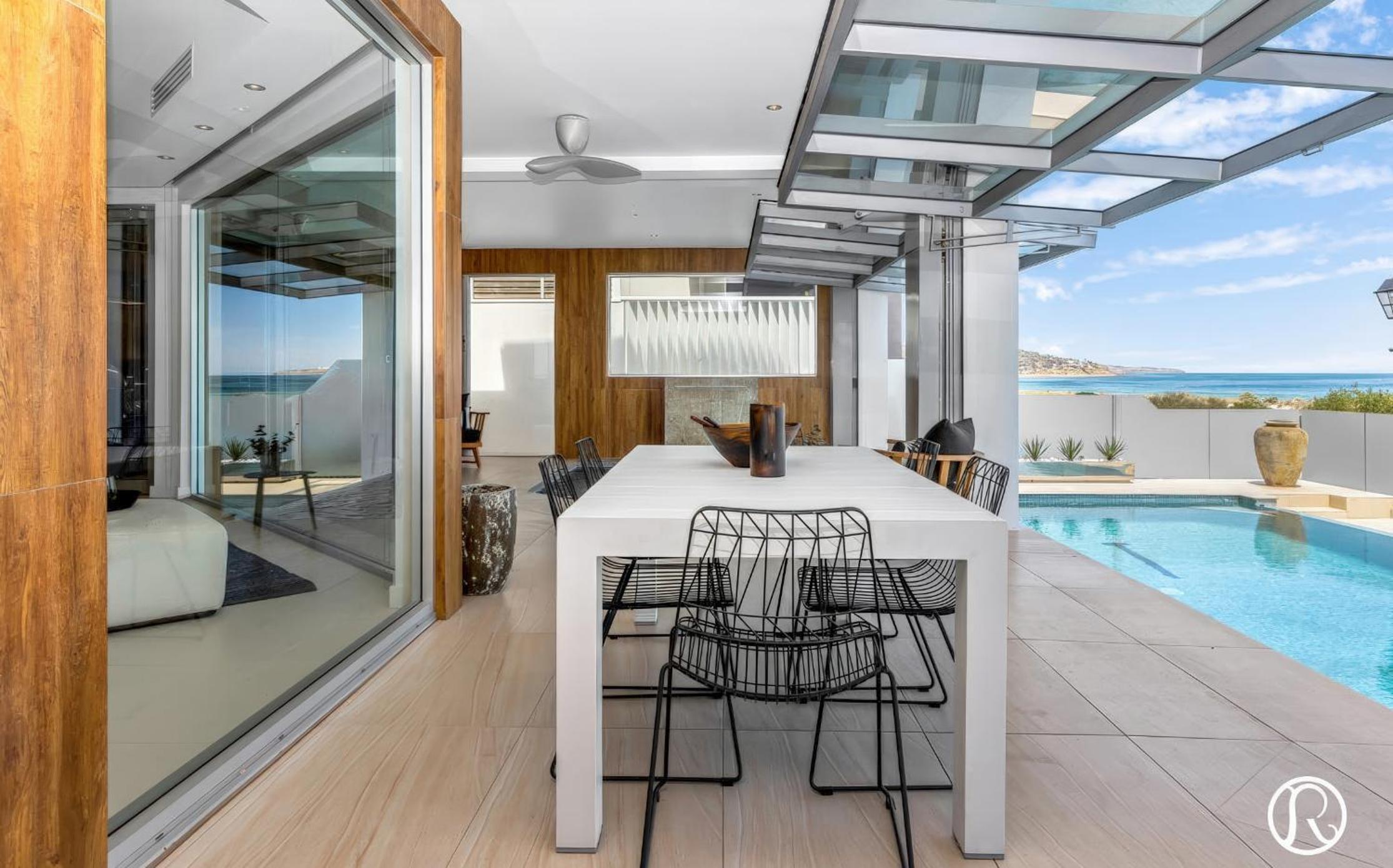 Ocean View Villa with Pool Spa & Cinema