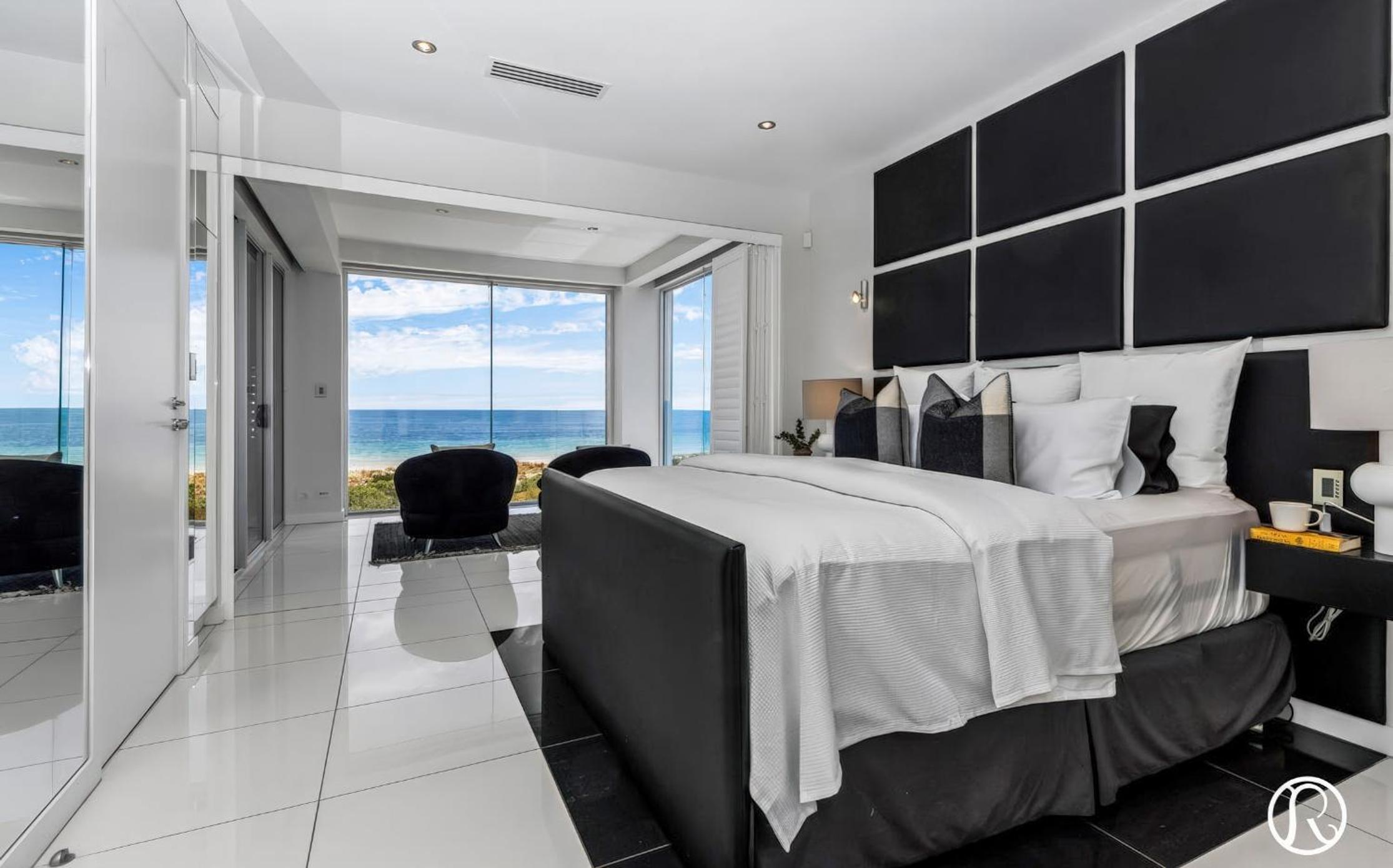 Ocean View Villa with Pool Spa & Cinema