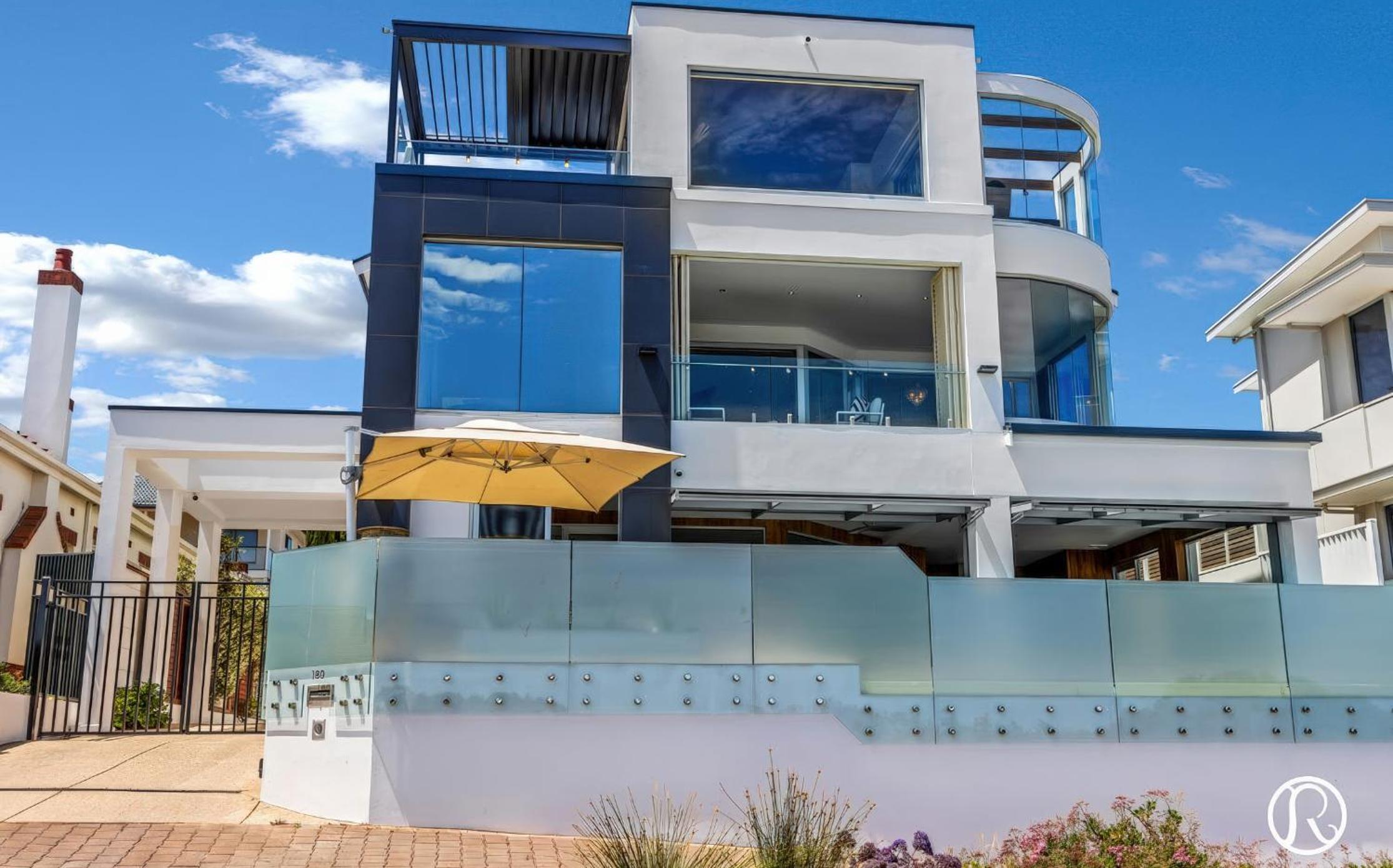 Ocean View Villa with Pool Spa & Cinema