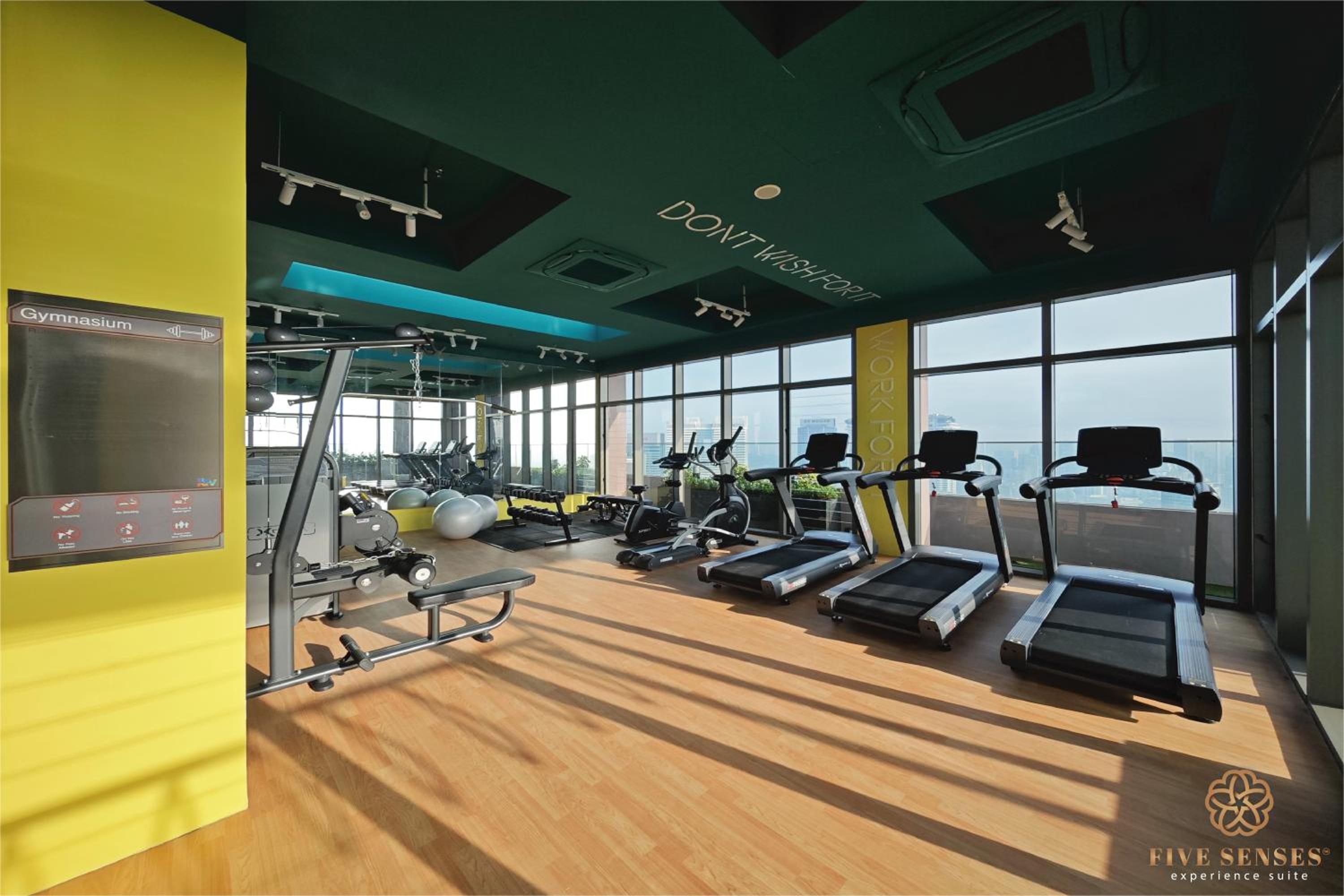 Riveria Premium Kuala Lumpur, Roam