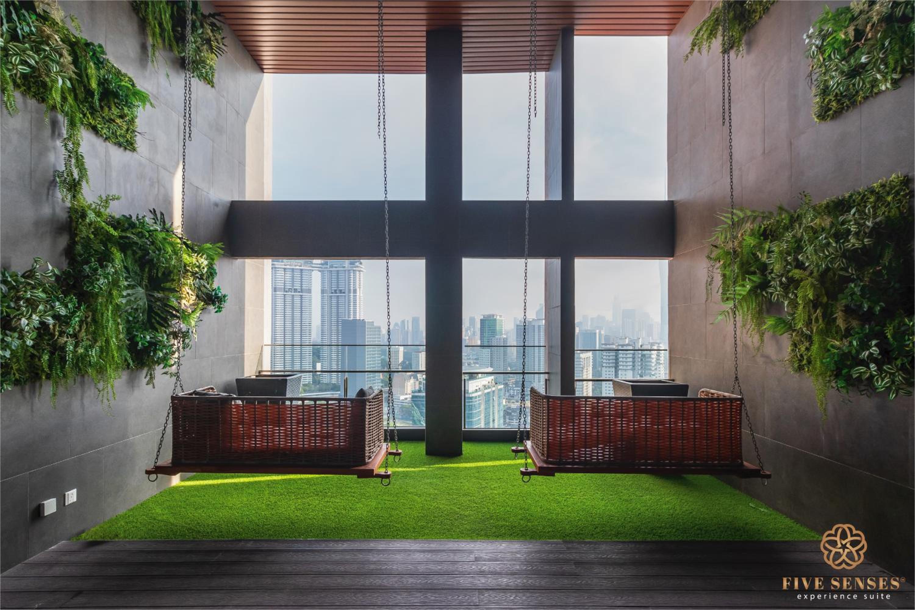 Riveria Premium Kuala Lumpur, Roam