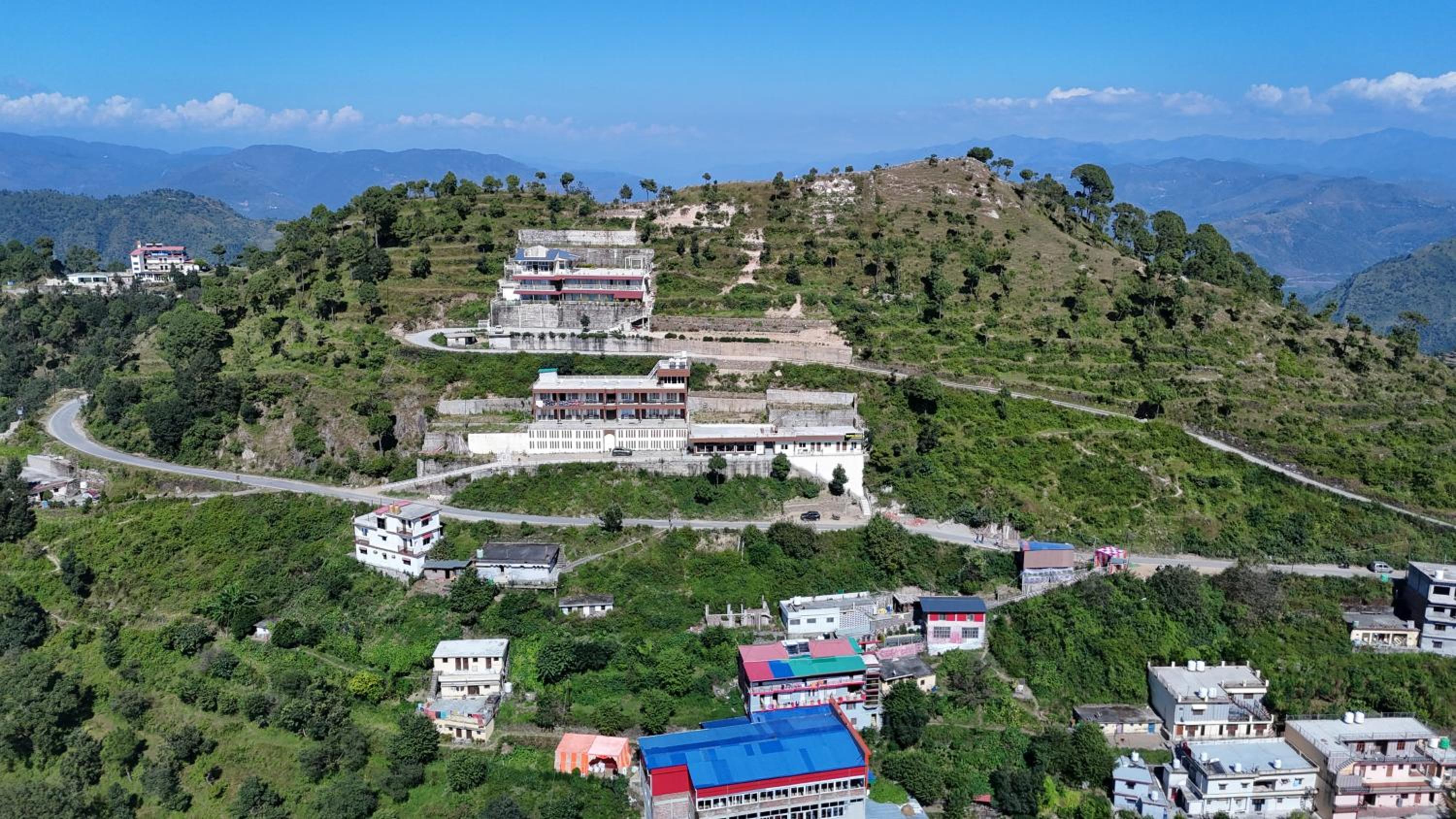 Dhurva Hotel and Resort view 4