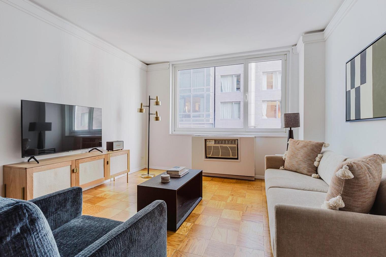 Blueground Midtown W gym wd nr Central Park NYC-1585