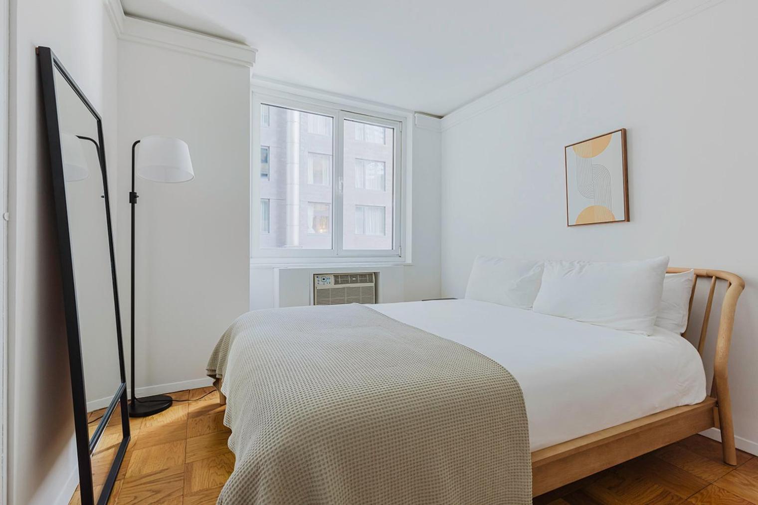 Blueground Midtown W gym wd nr Central Park NYC-1585