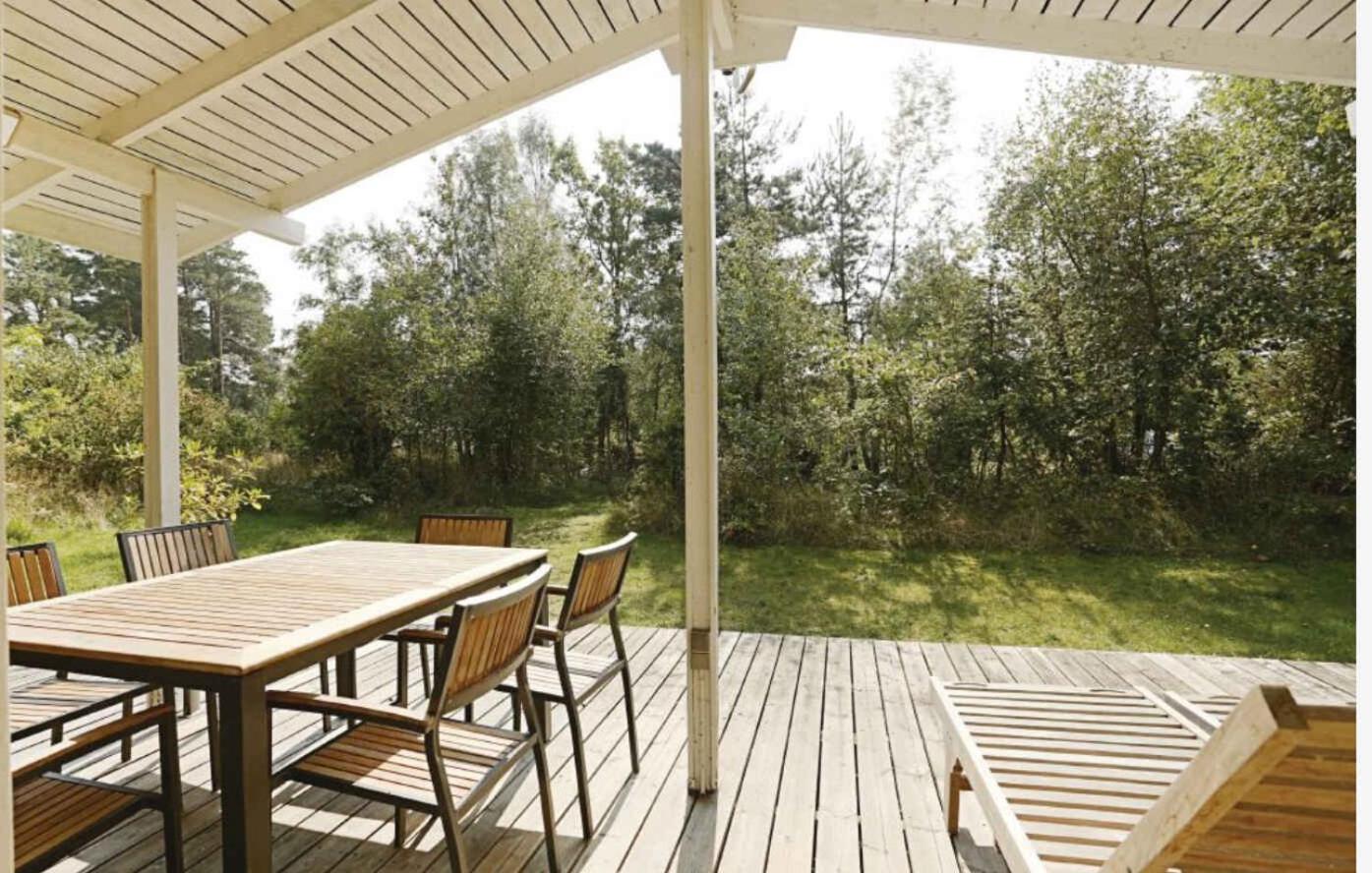 Lovely Family Cottage Near Child-Friendly Beach