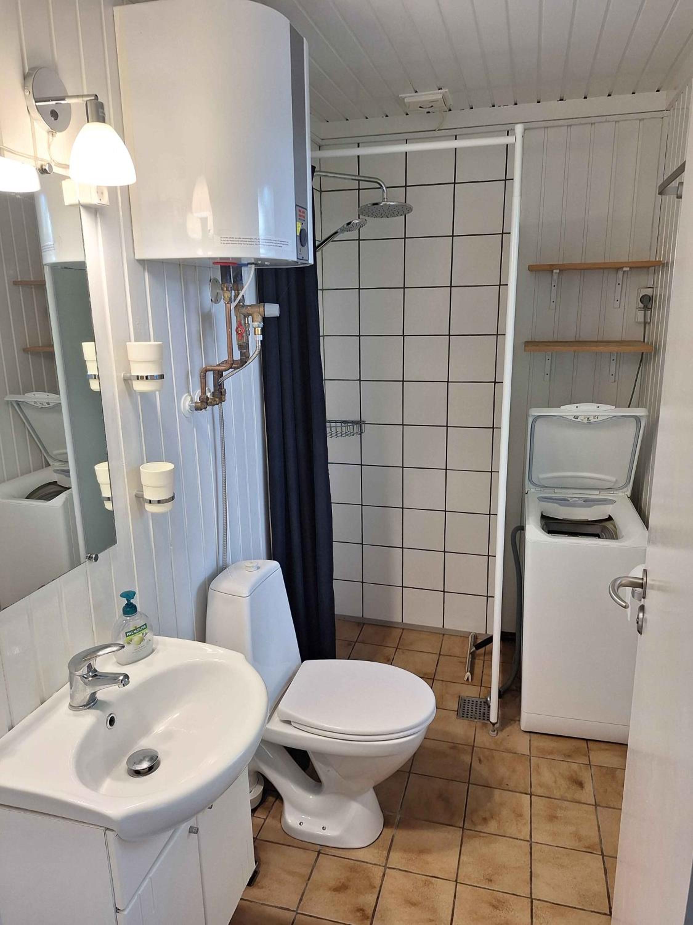 Lovely Family Cottage Near Child-Friendly Beach