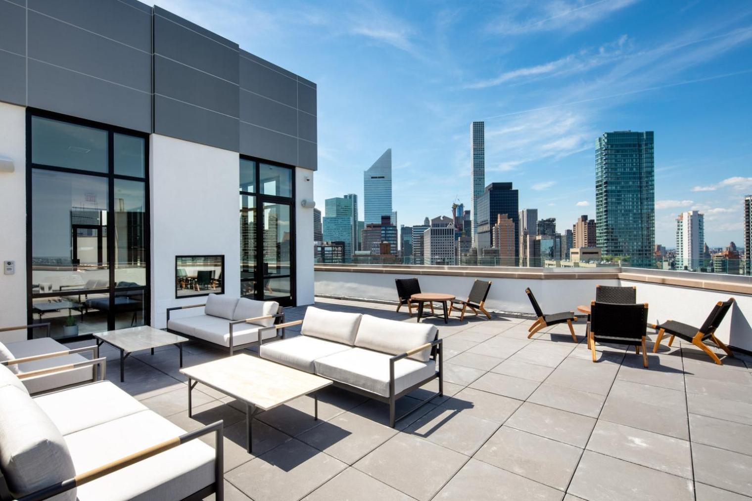 Blueground Midtown E gym wd nr UN NYC-1150