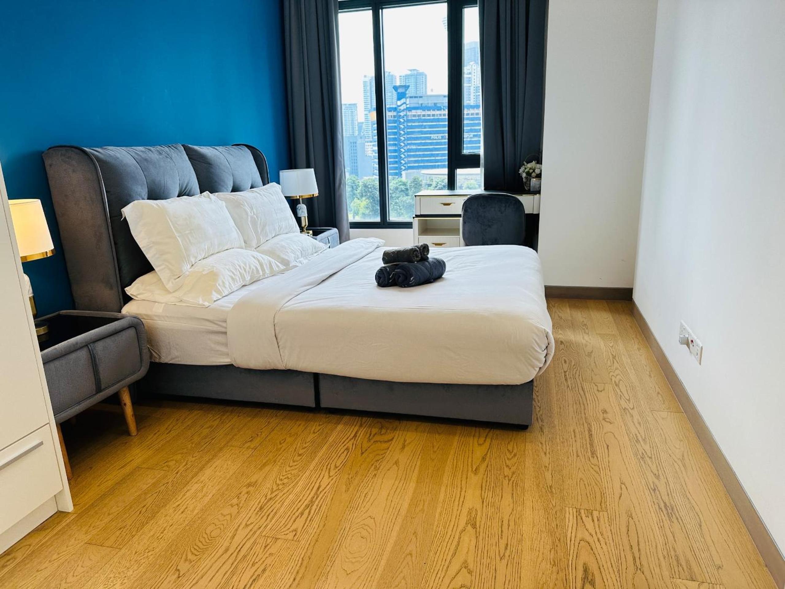 LUCENTIA RESIDENCE HOLYDAY IN Kl