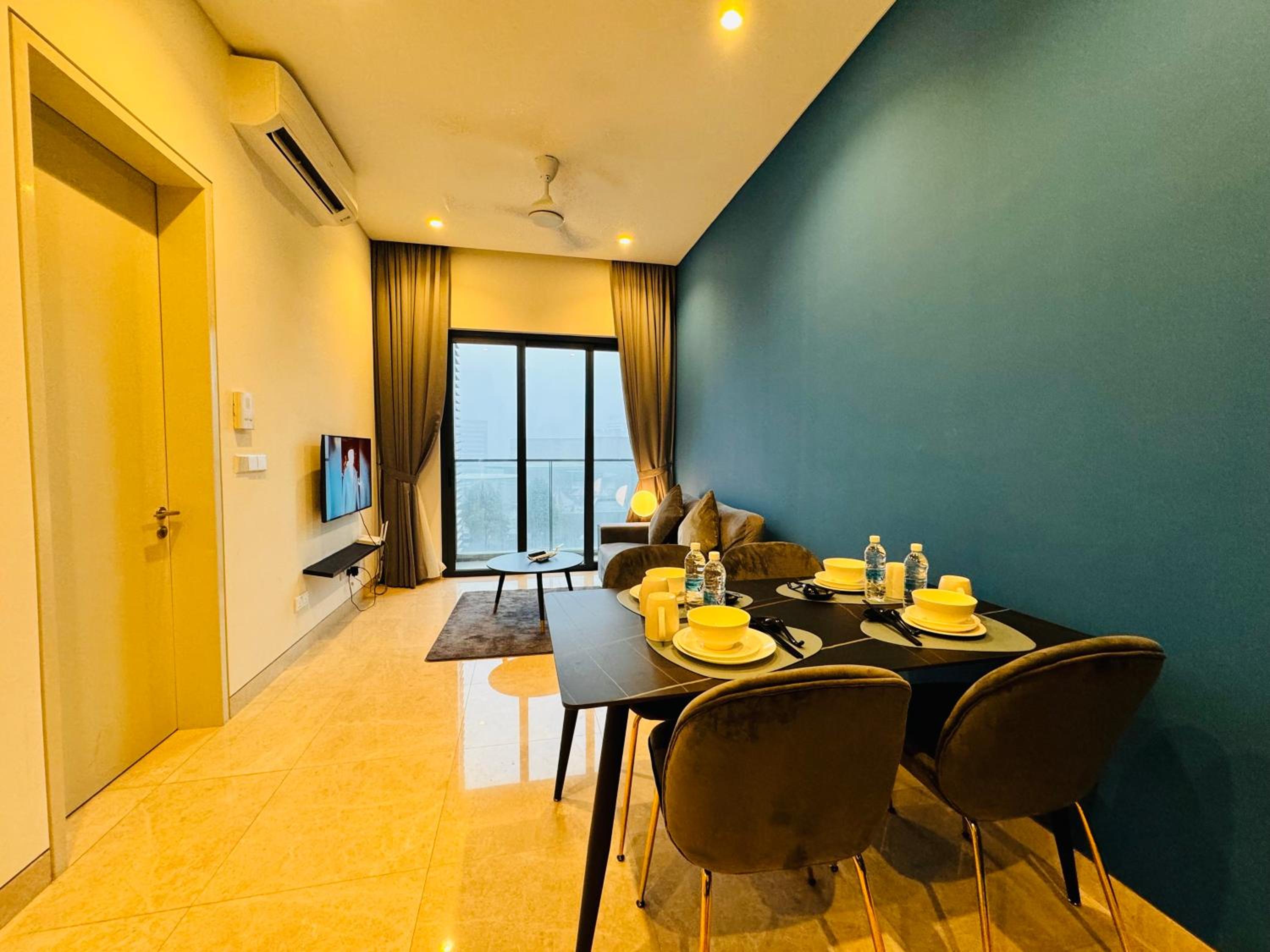 LUCENTIA RESIDENCE HOLYDAY IN Kl