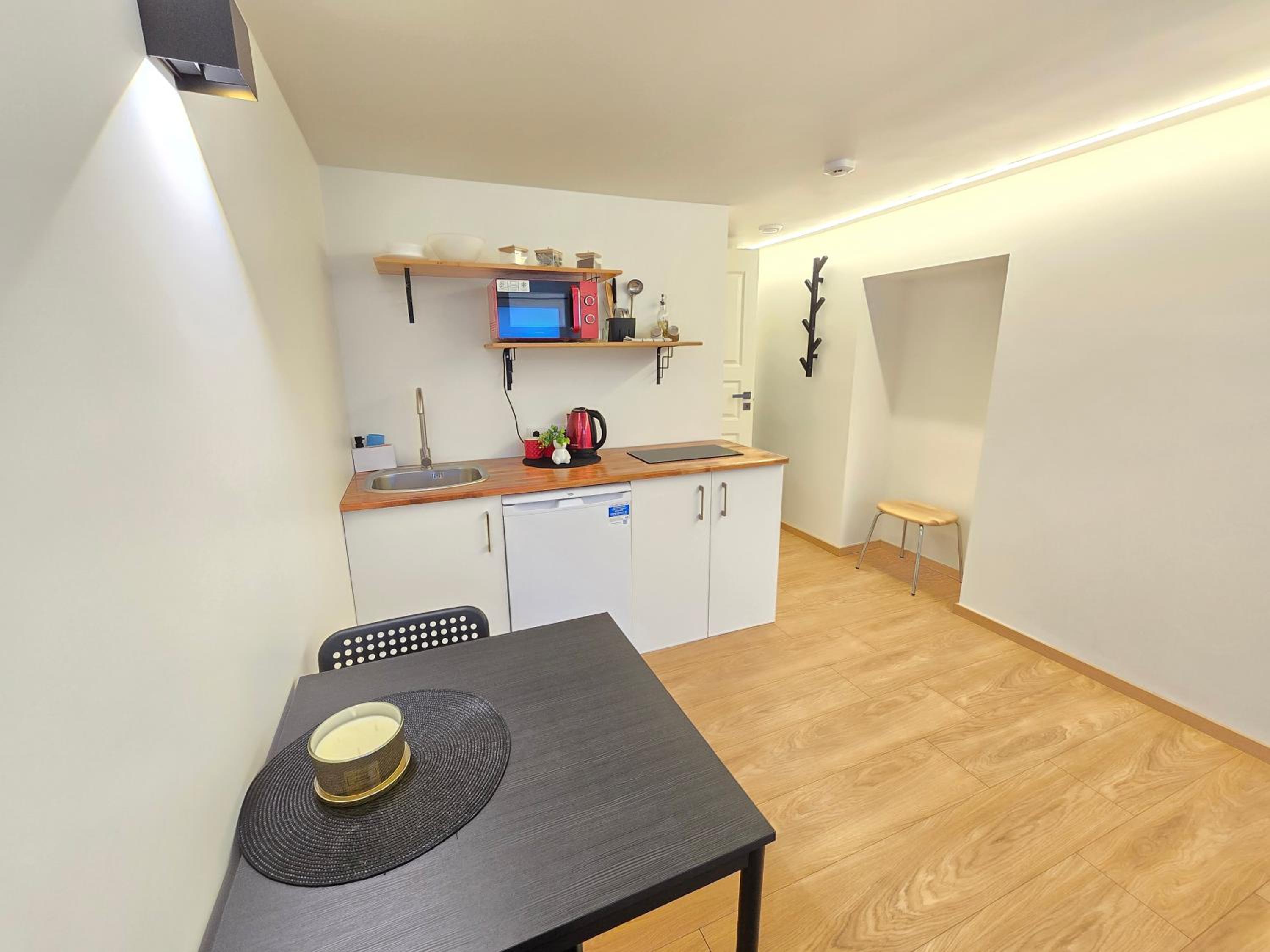 T7 studio apartment