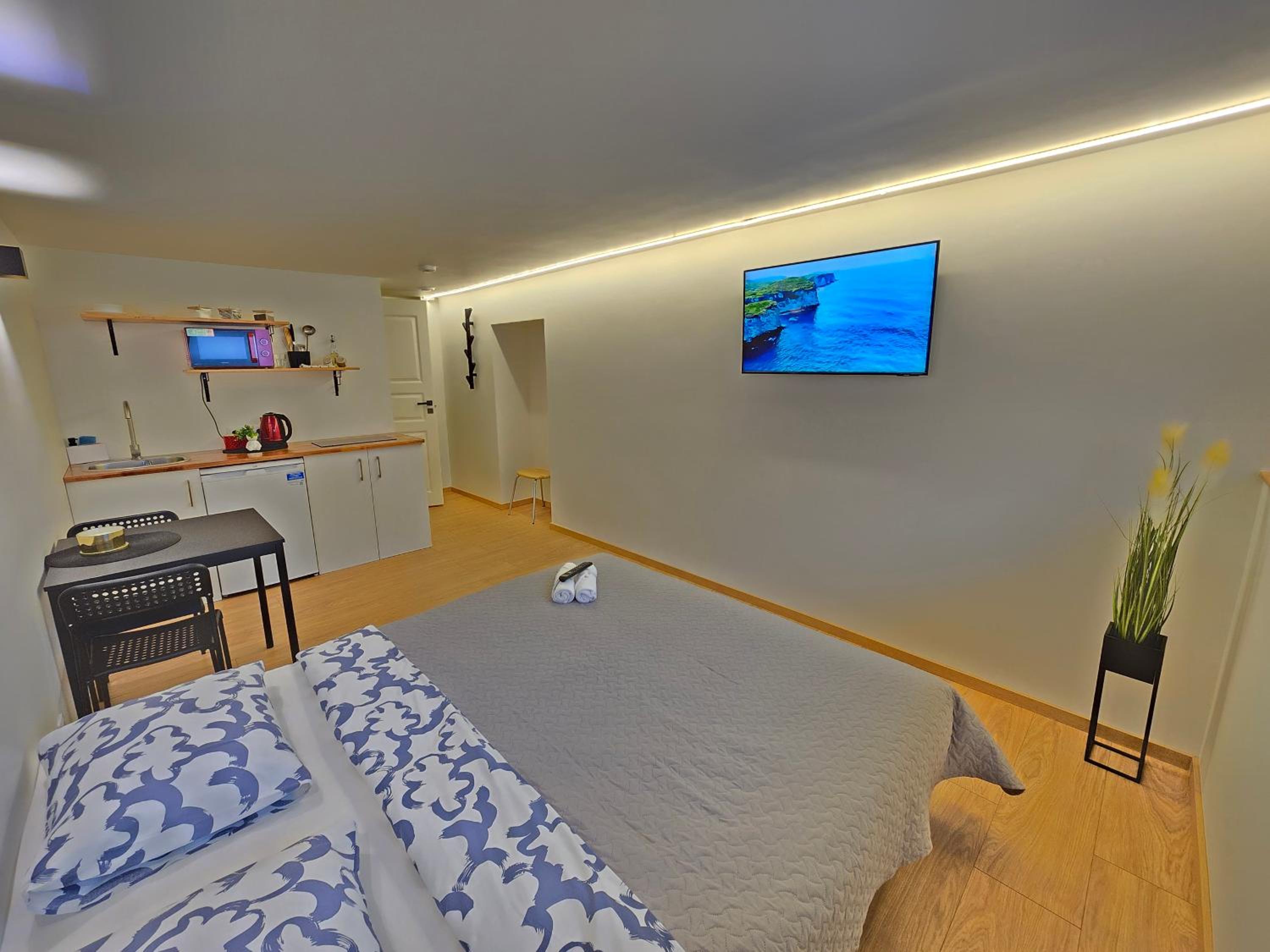 T7 studio apartment