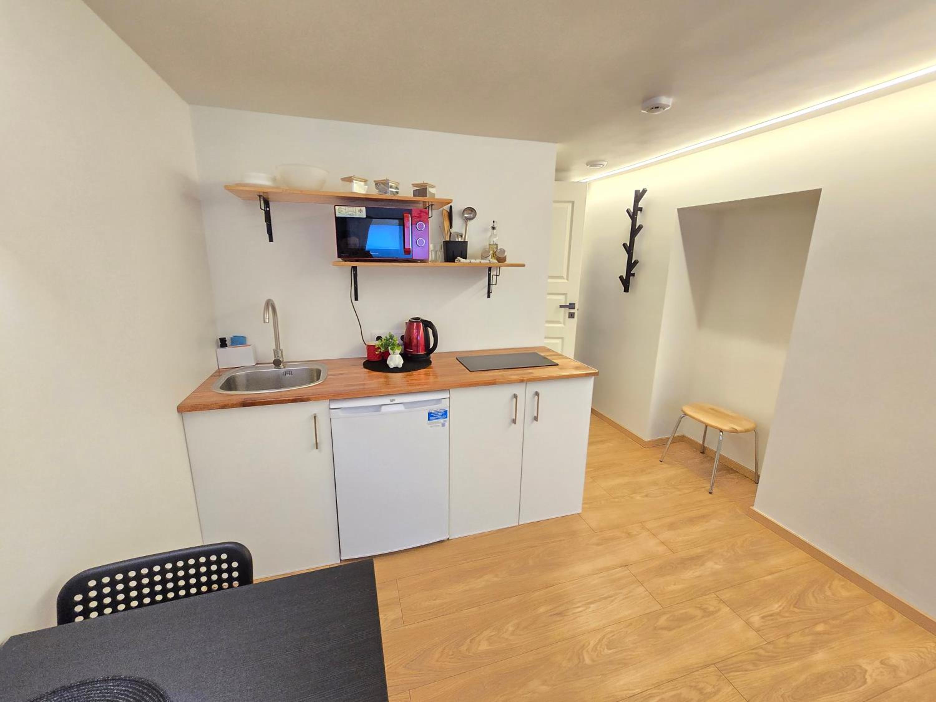 T7 studio apartment