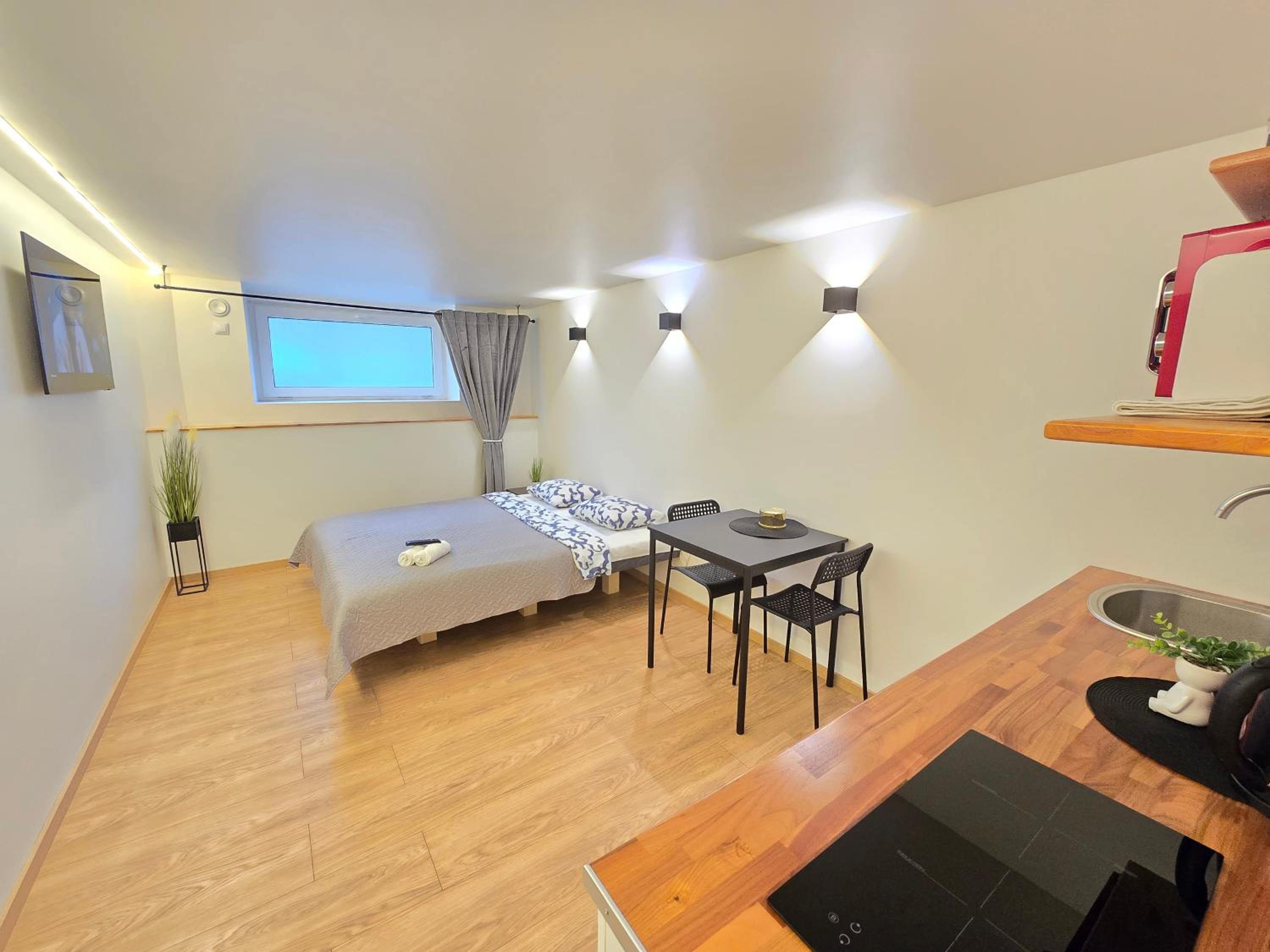 T7 studio apartment