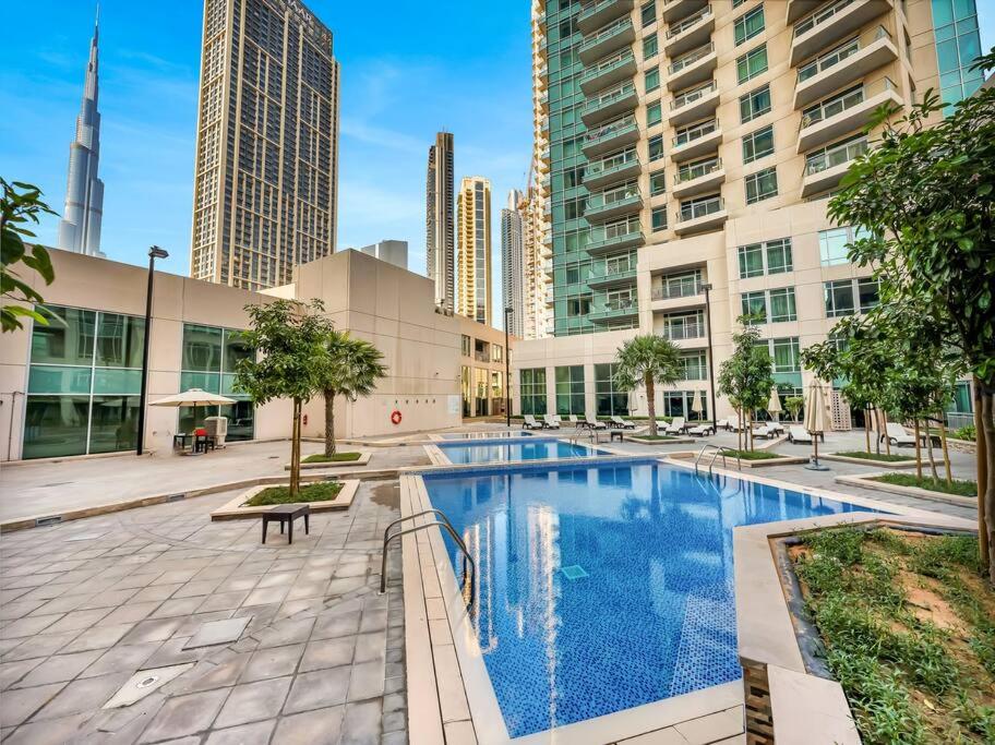 Royal Vista - Luxury 2BR Apartment at Burj Views Tower A - Downtown